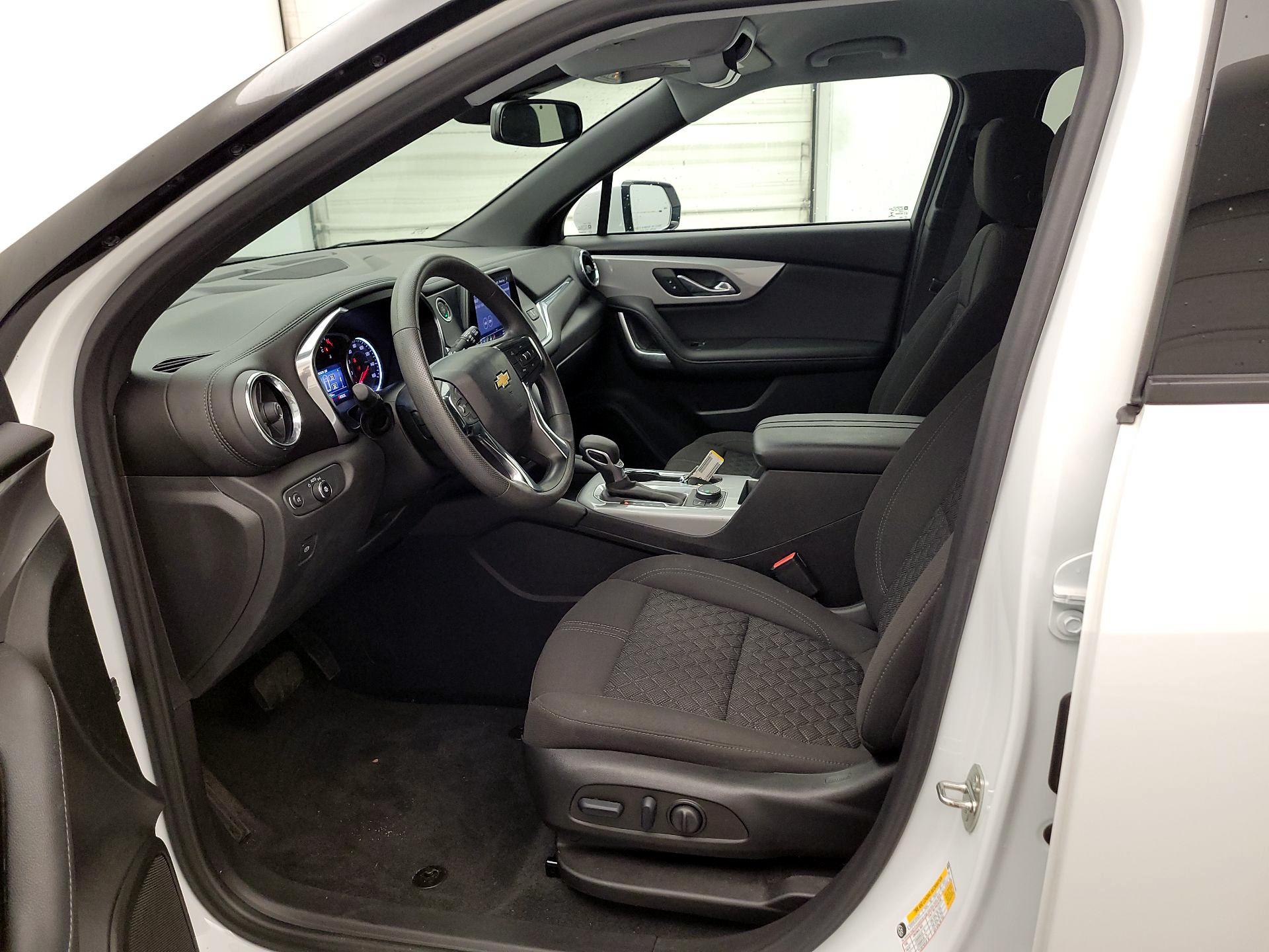 Thumbnail: 2022 Chevrolet Blazer - 11