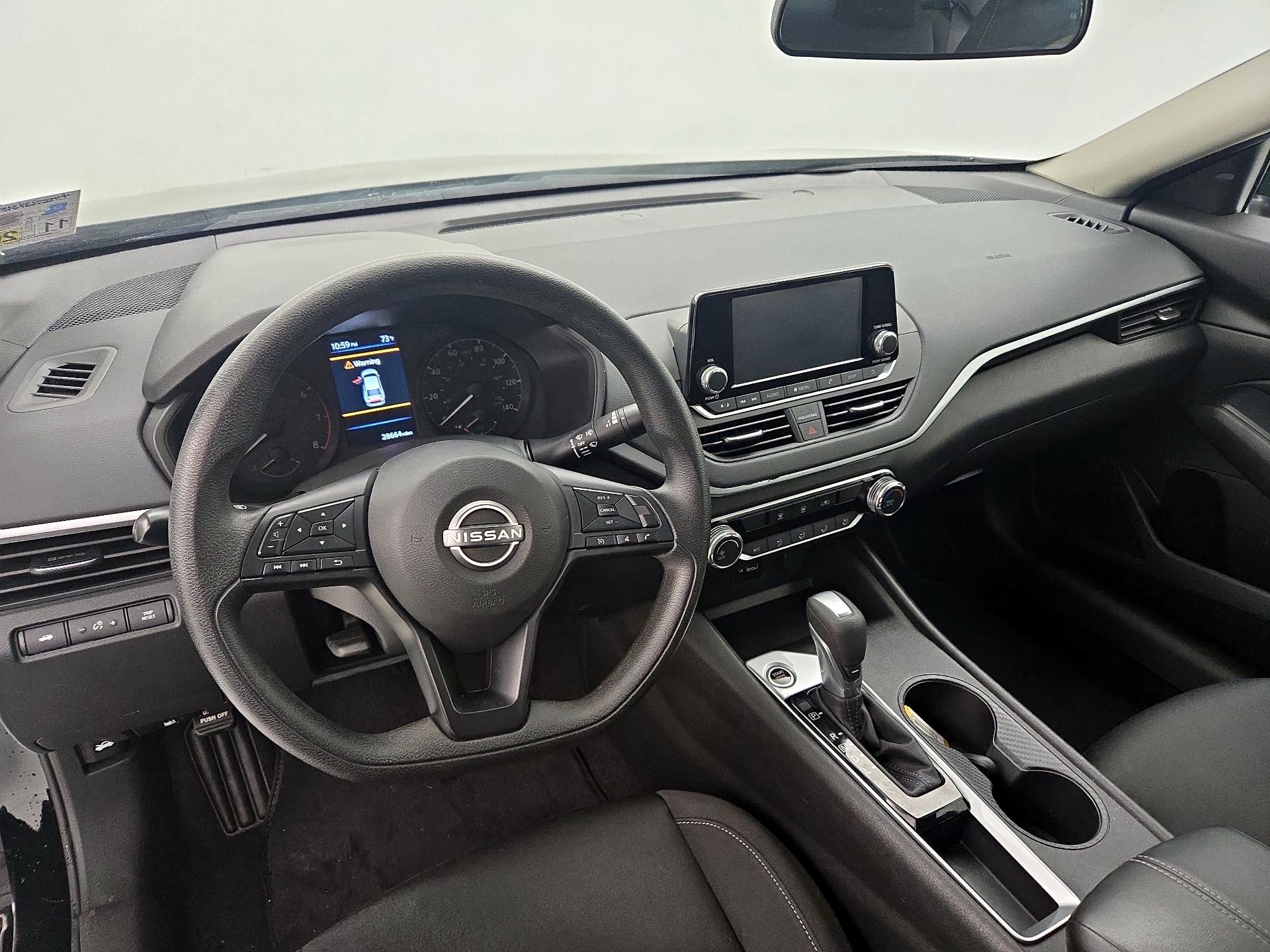 Thumbnail: 2023 Nissan Altima - 9