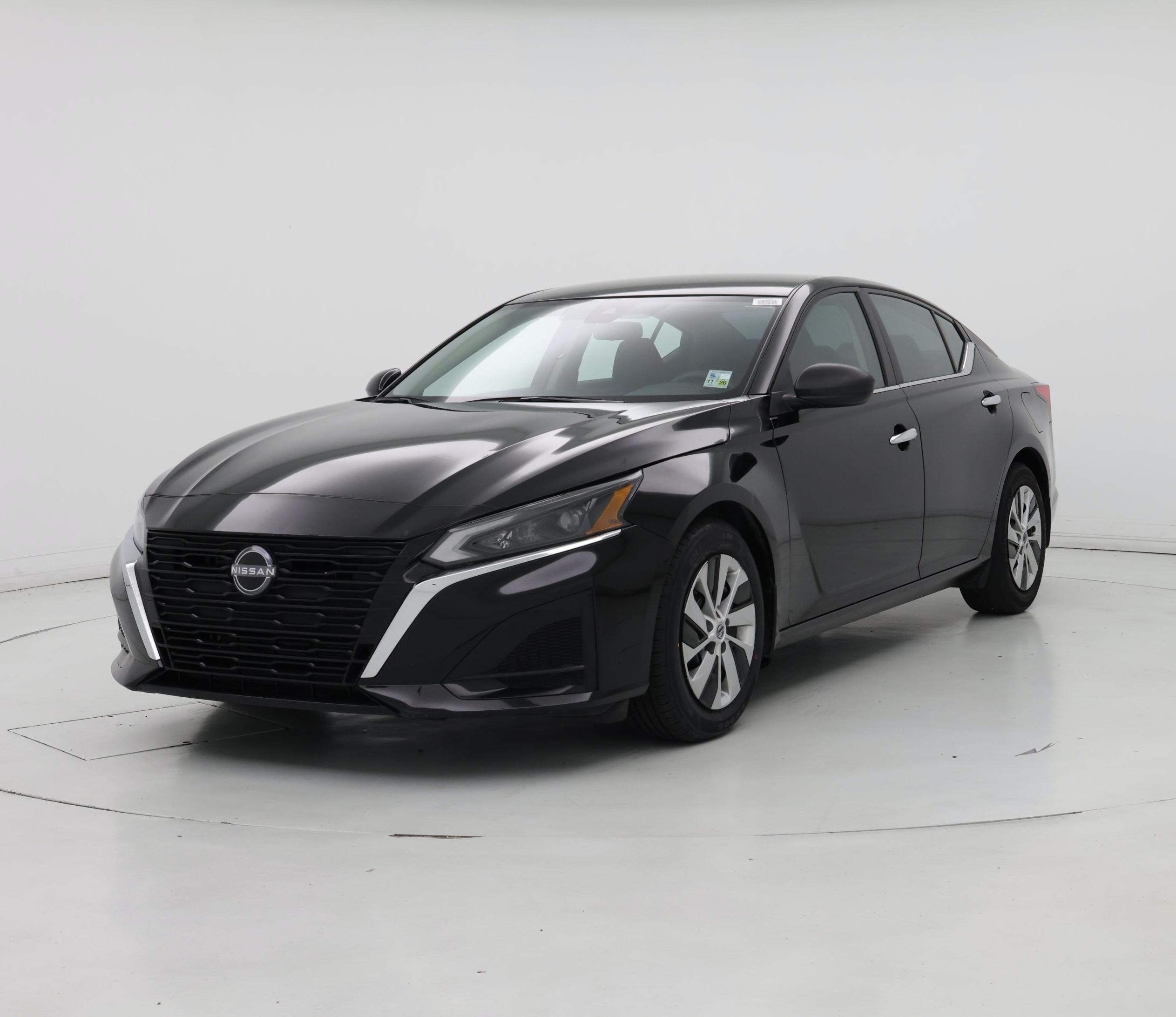 Thumbnail: 2023 Nissan Altima - 4