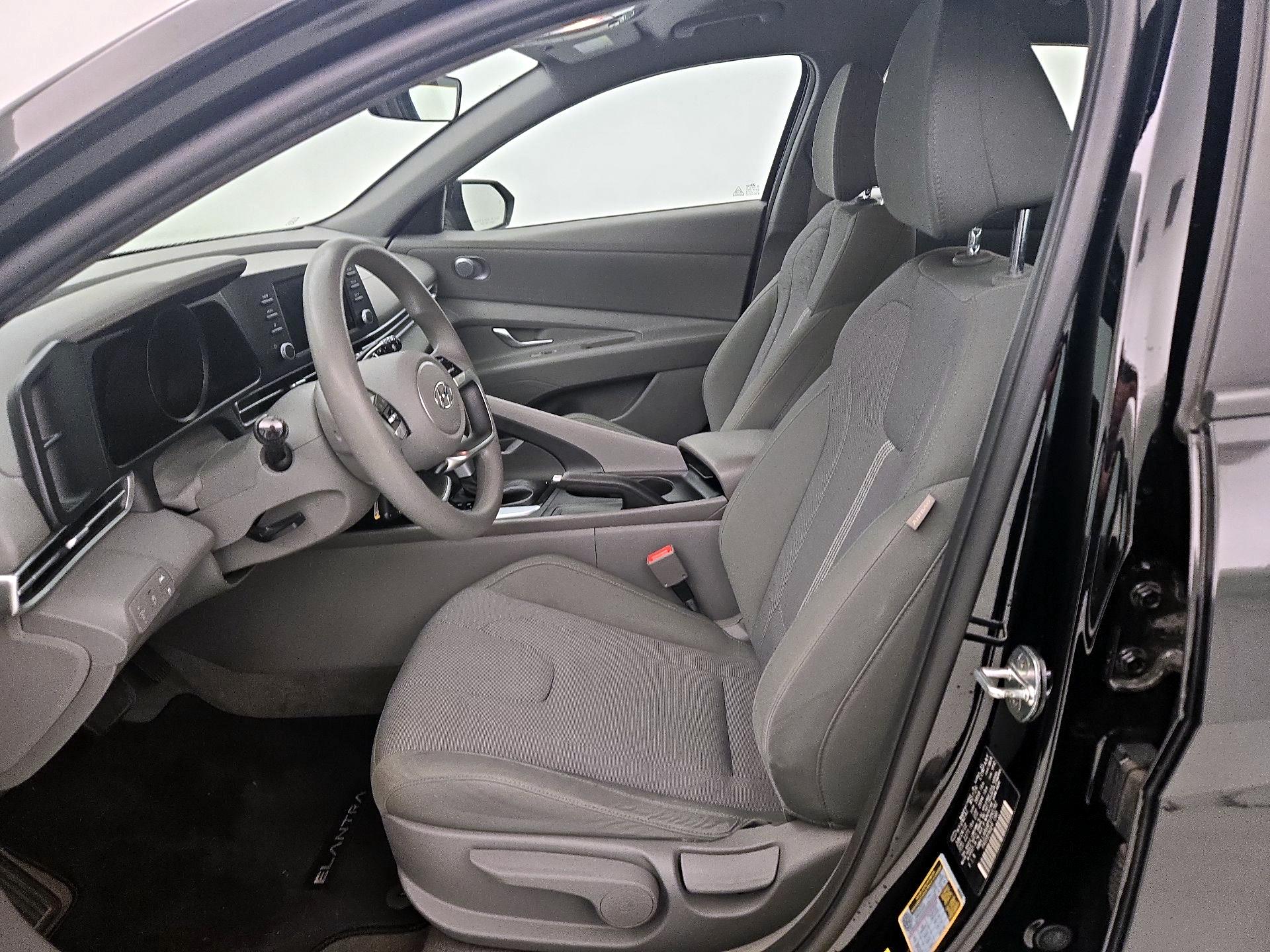 Thumbnail: 2023 Hyundai Elantra - 11