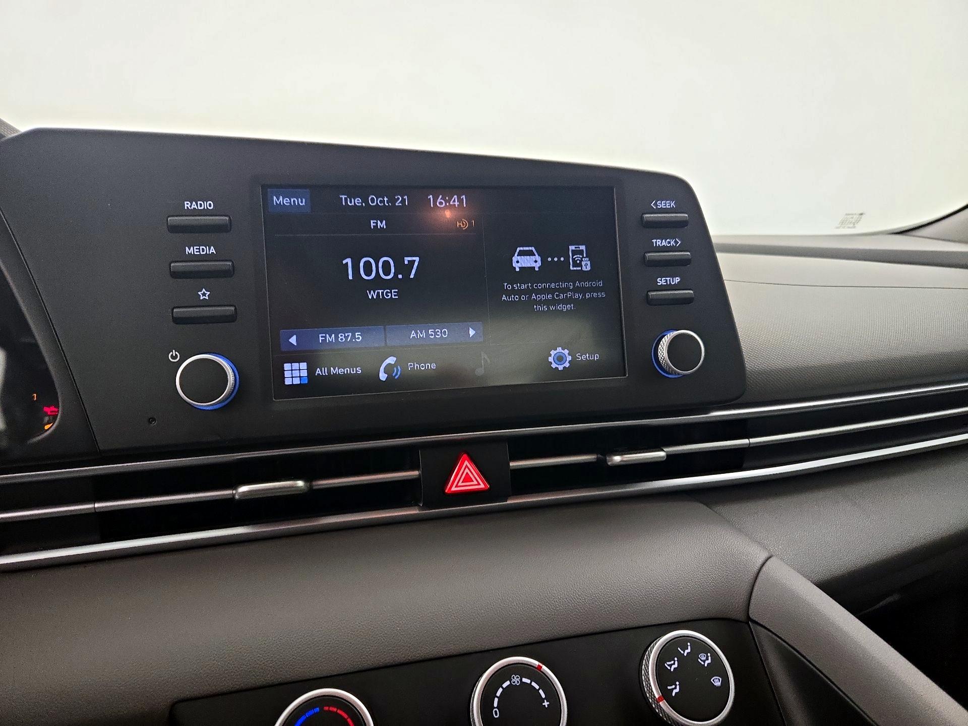 Thumbnail: 2023 Hyundai Elantra - 15