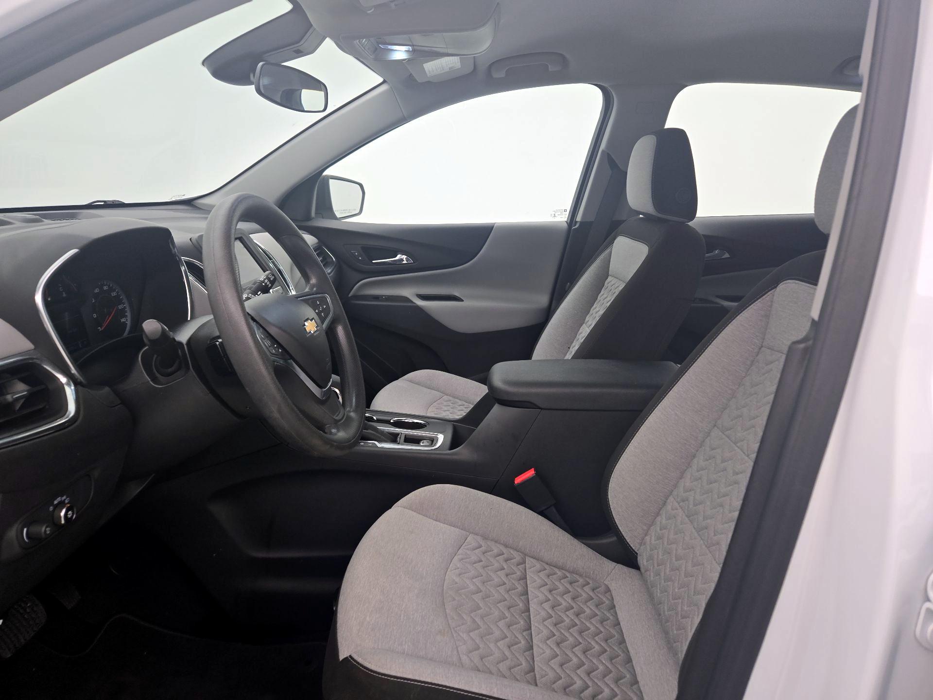 Thumbnail: 2022 Chevrolet Equinox - 11