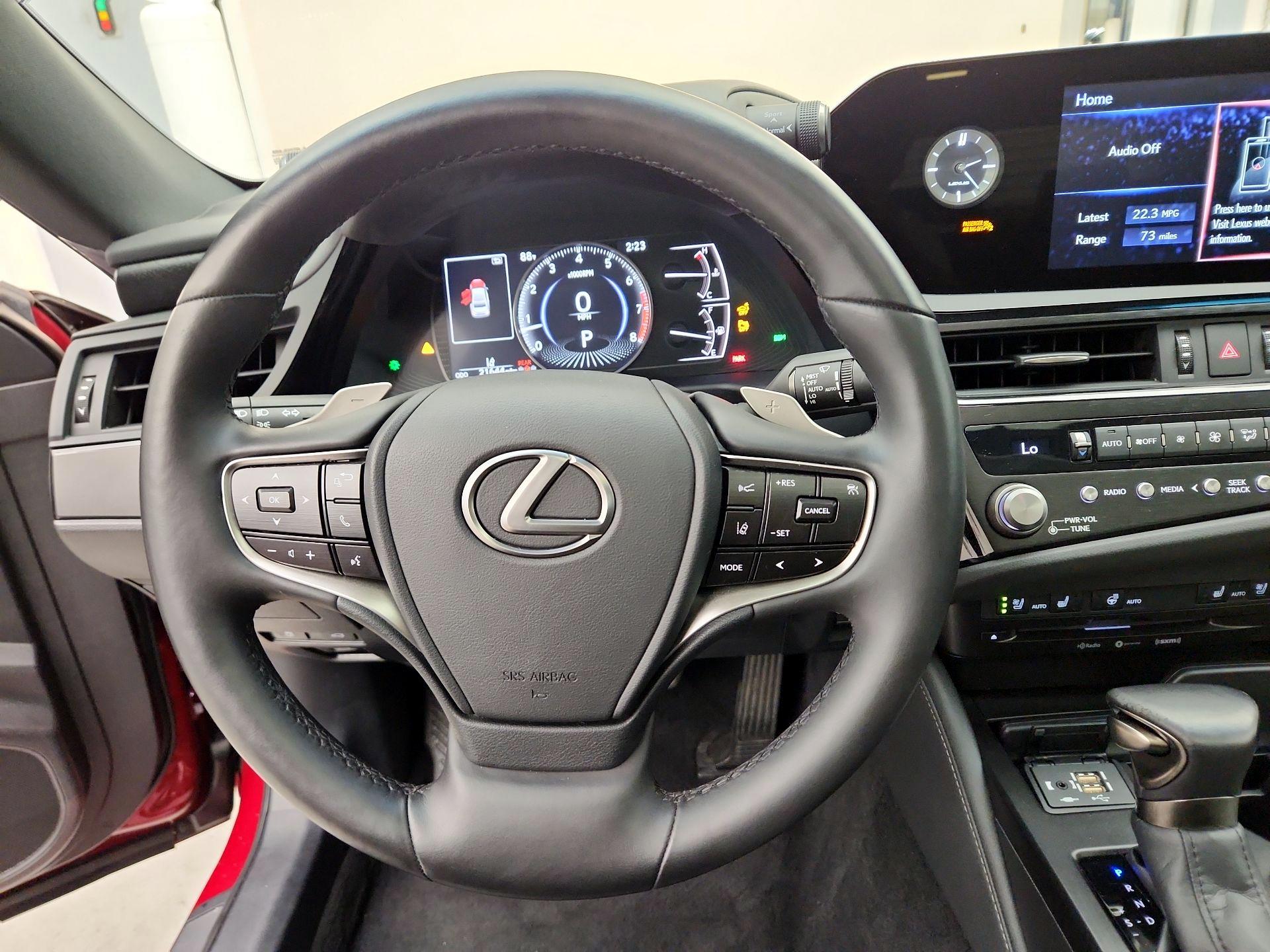 Thumbnail: 2022 Lexus ES - 10
