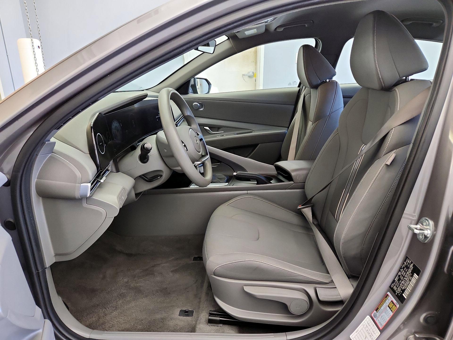 Thumbnail: 2024 Hyundai Elantra - 11