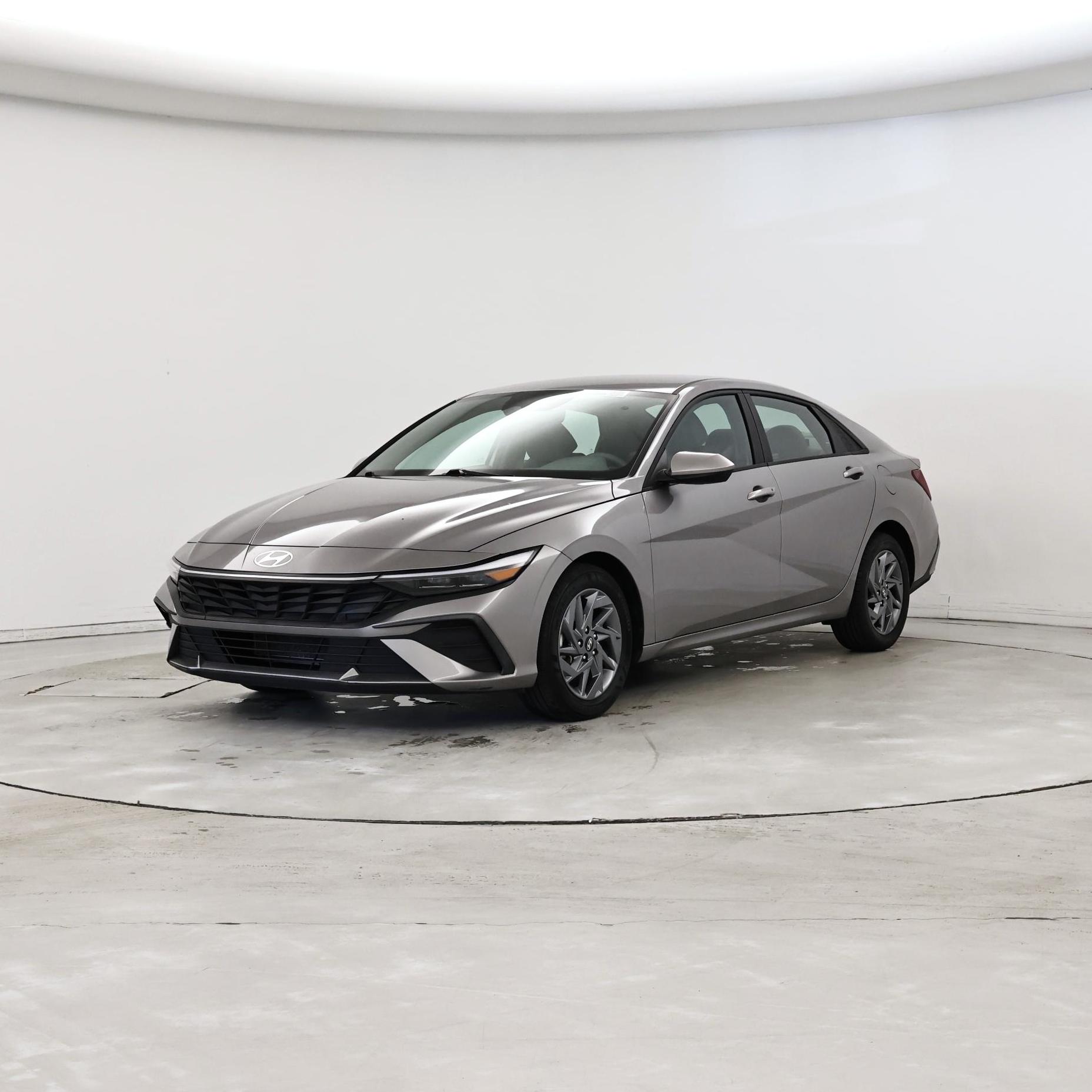 Thumbnail: 2024 Hyundai Elantra - 4
