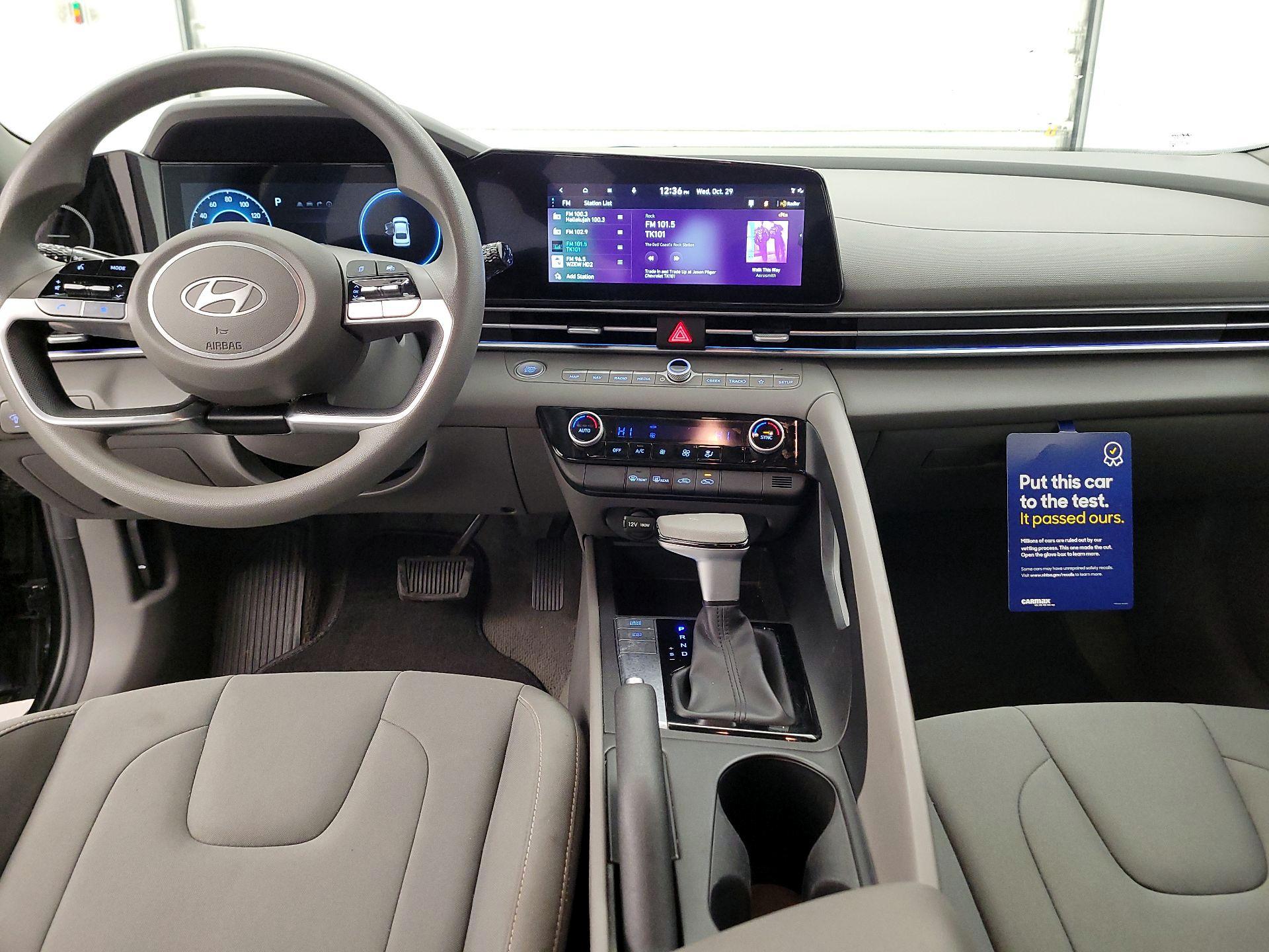 Thumbnail: 2024 Hyundai Elantra - 9