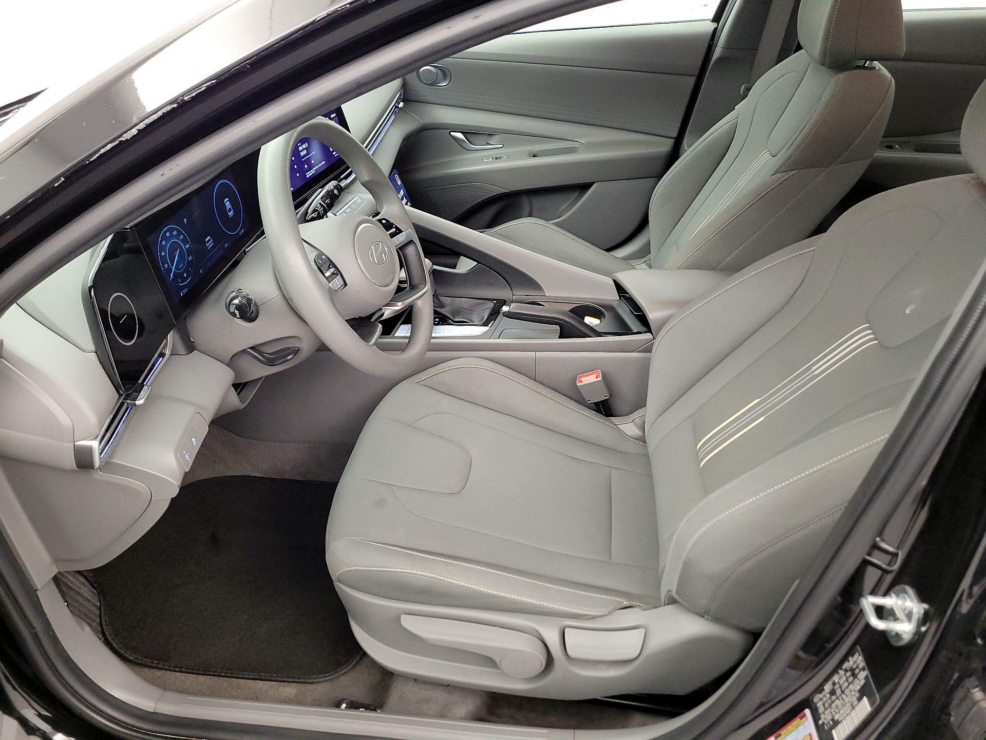 Thumbnail: 2024 Hyundai Elantra - 11