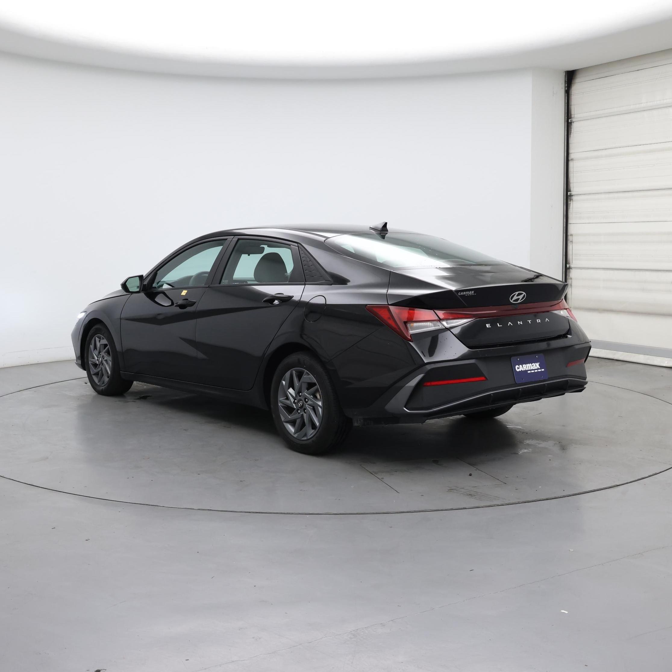 Thumbnail: 2024 Hyundai Elantra - 2