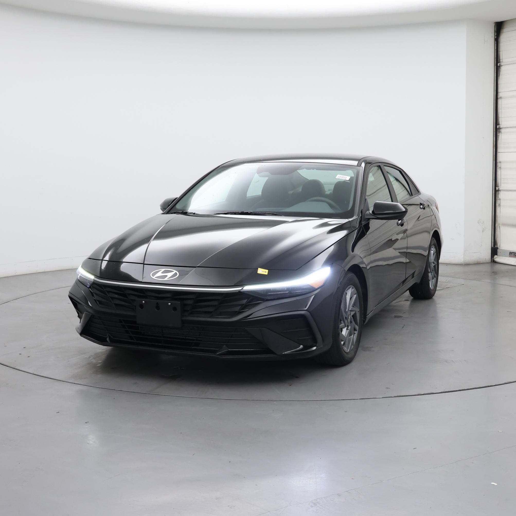 Thumbnail: 2024 Hyundai Elantra - 4