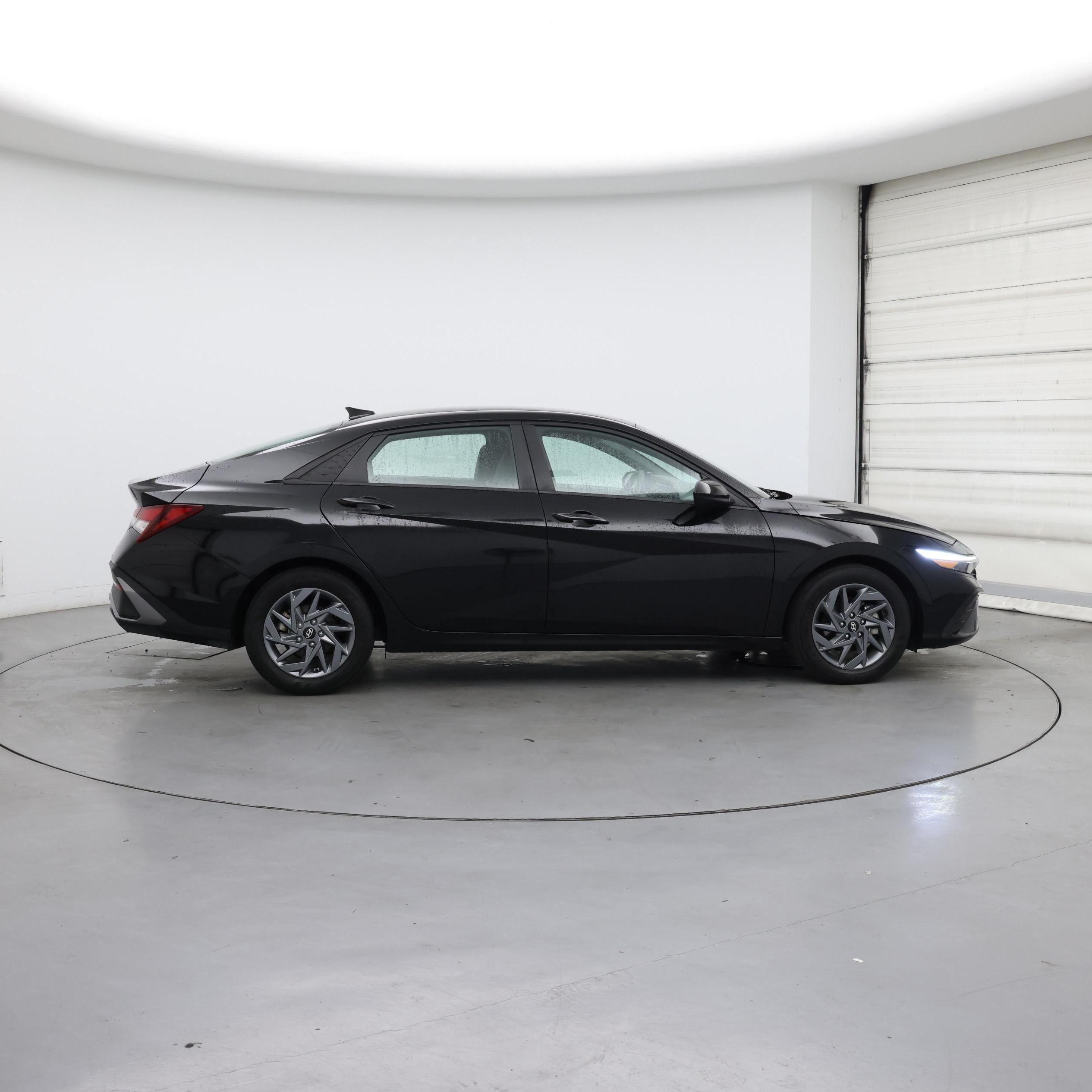 Thumbnail: 2024 Hyundai Elantra - 7