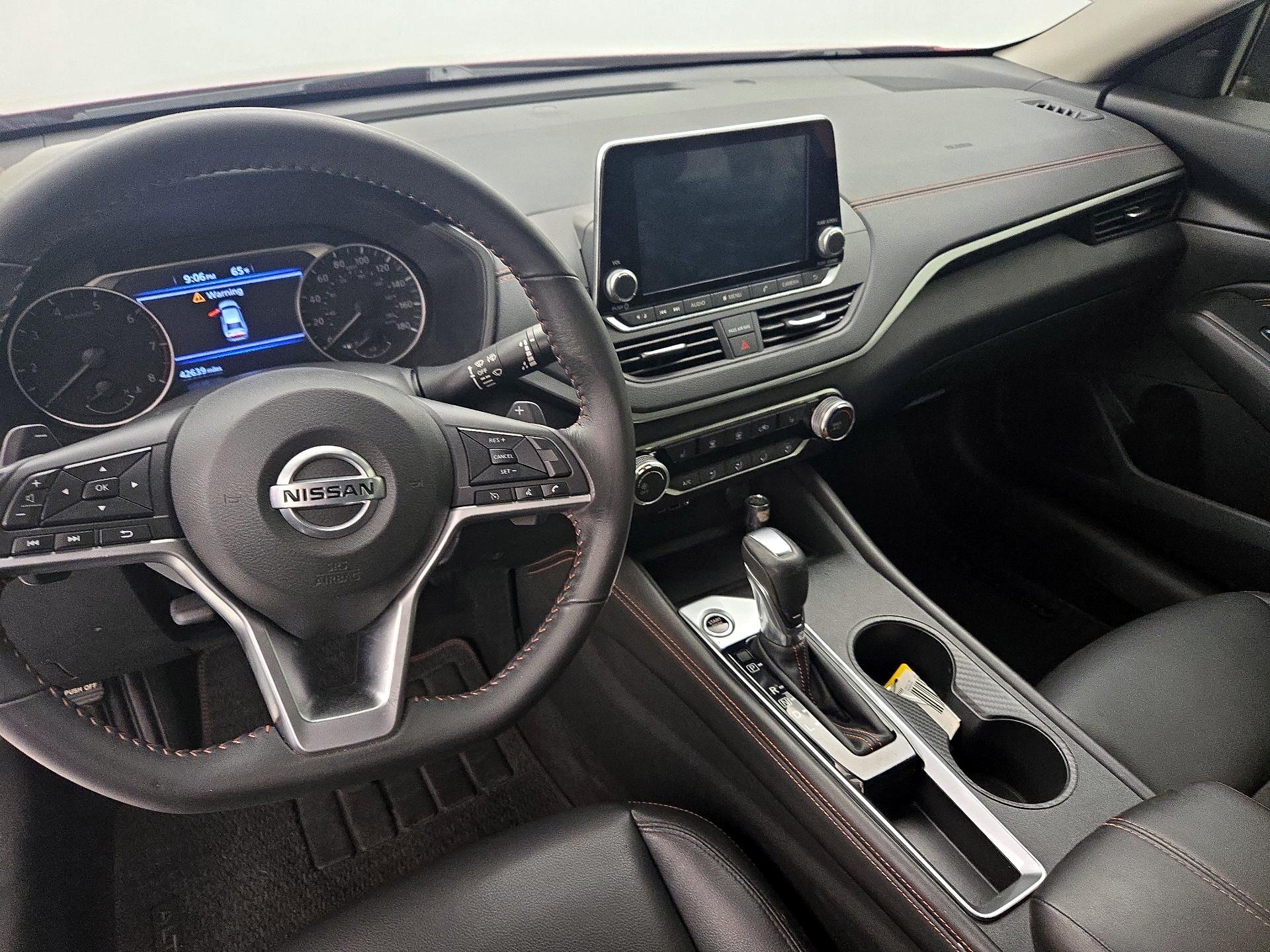 Thumbnail: 2022 Nissan Altima - 9