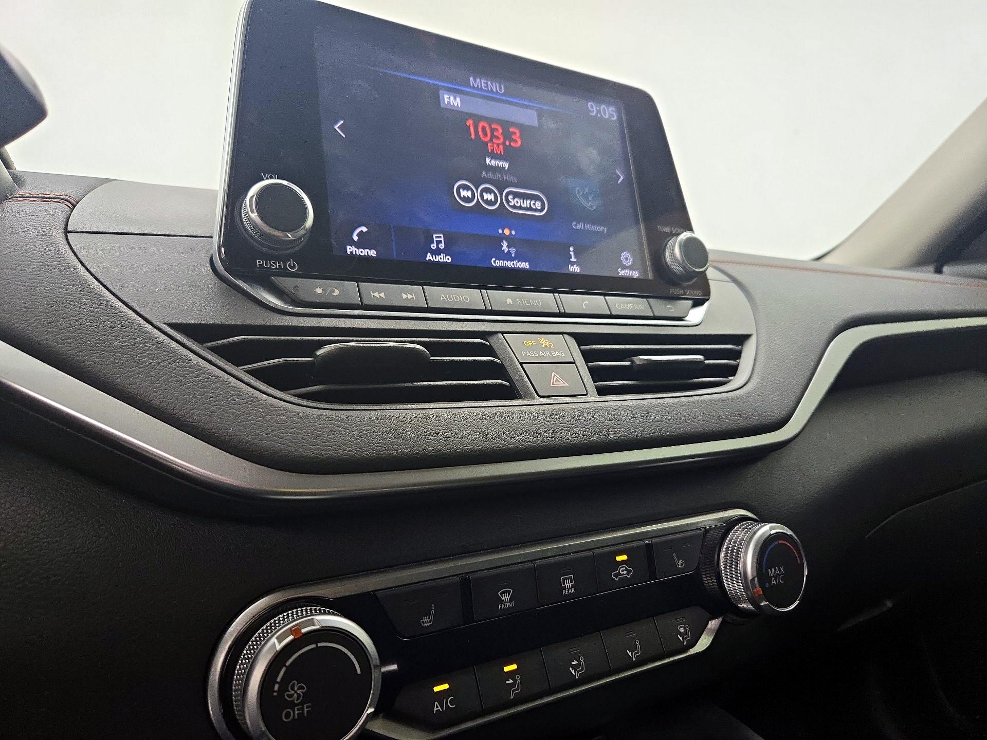 Thumbnail: 2022 Nissan Altima - 15