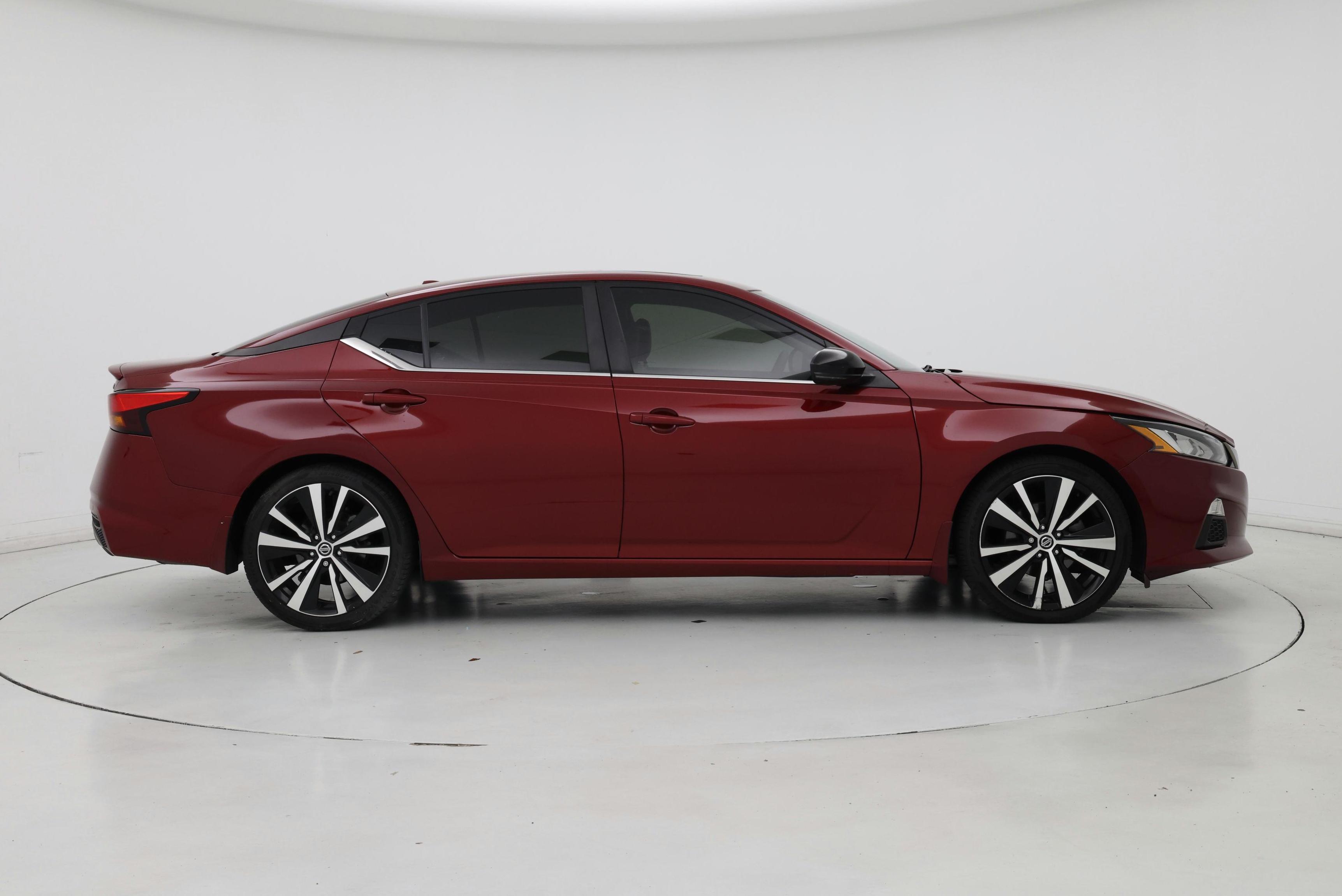 Thumbnail: 2022 Nissan Altima - 7