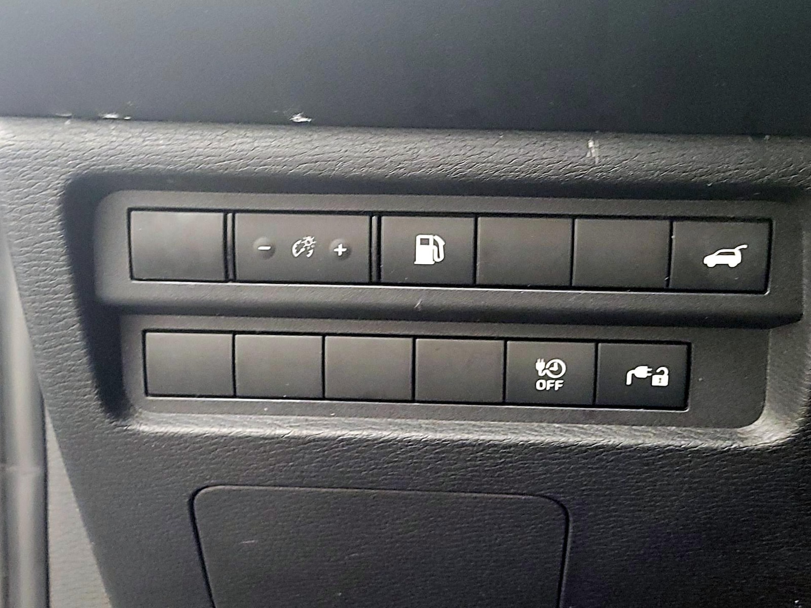 2023 Mitsubishi Outlander Plug-In Hybrid SE - Photo 14