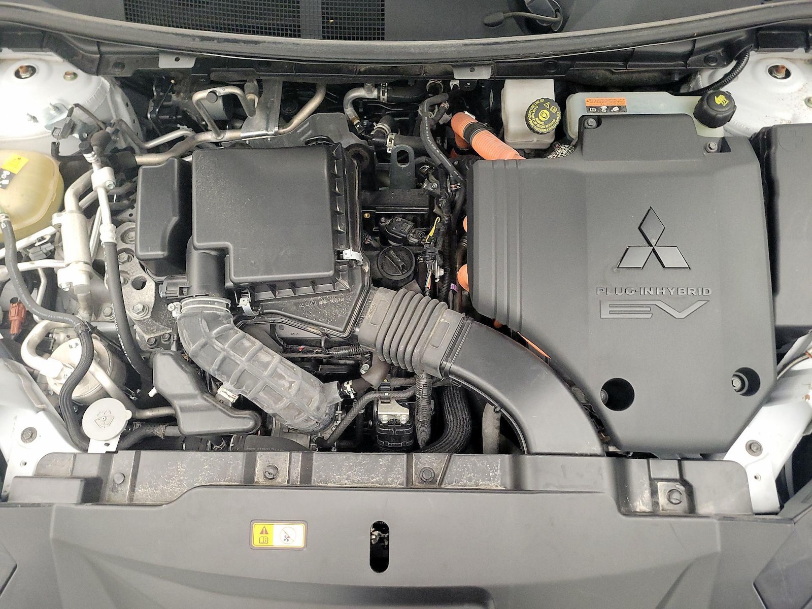 2023 Mitsubishi Outlander Plug-In Hybrid SE - Photo 23