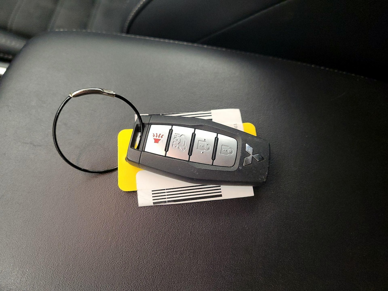 2023 Mitsubishi Outlander Plug-In Hybrid SE - Photo 24