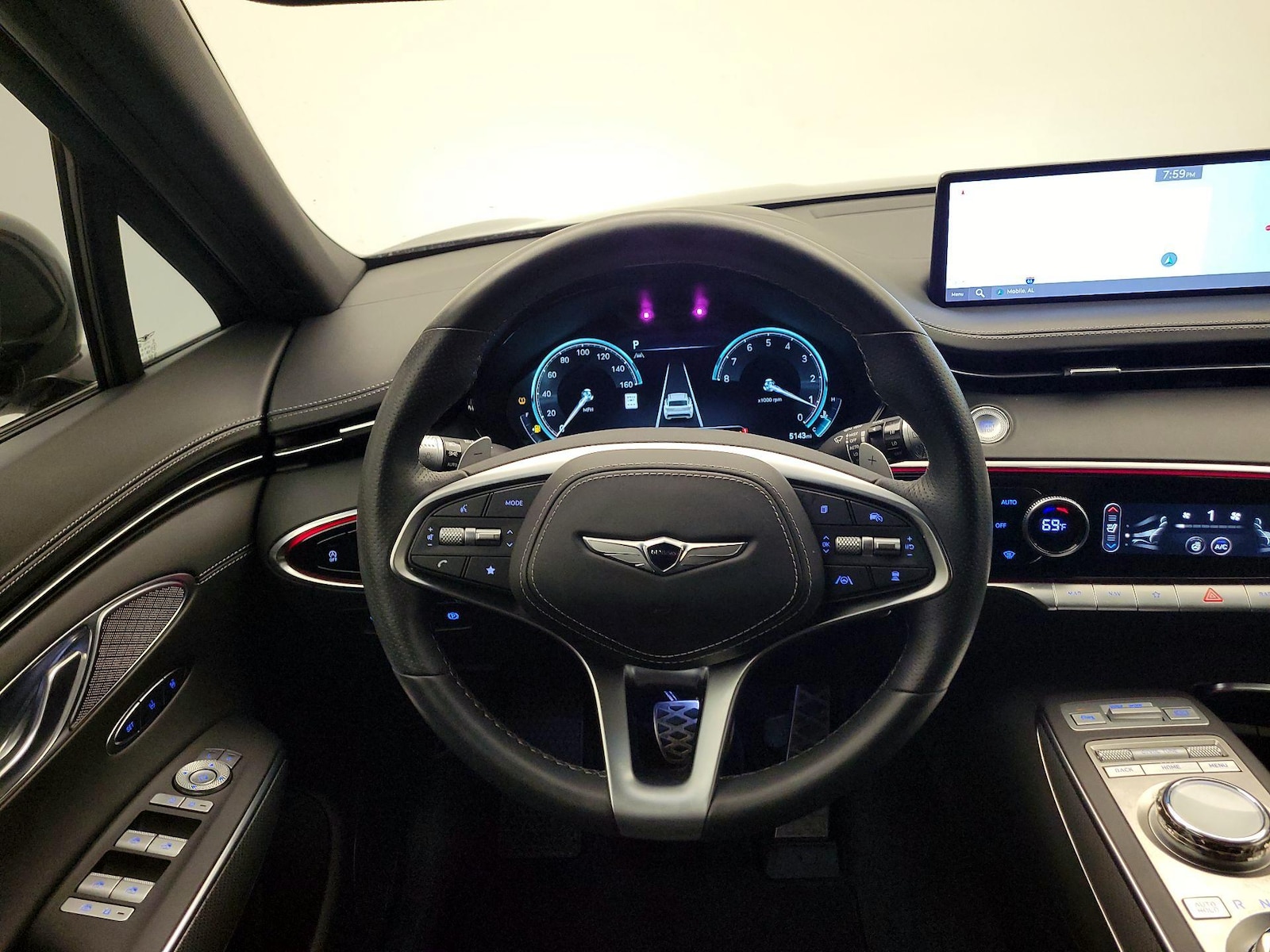 2024 GENESIS GV70 Standard - Photo 11