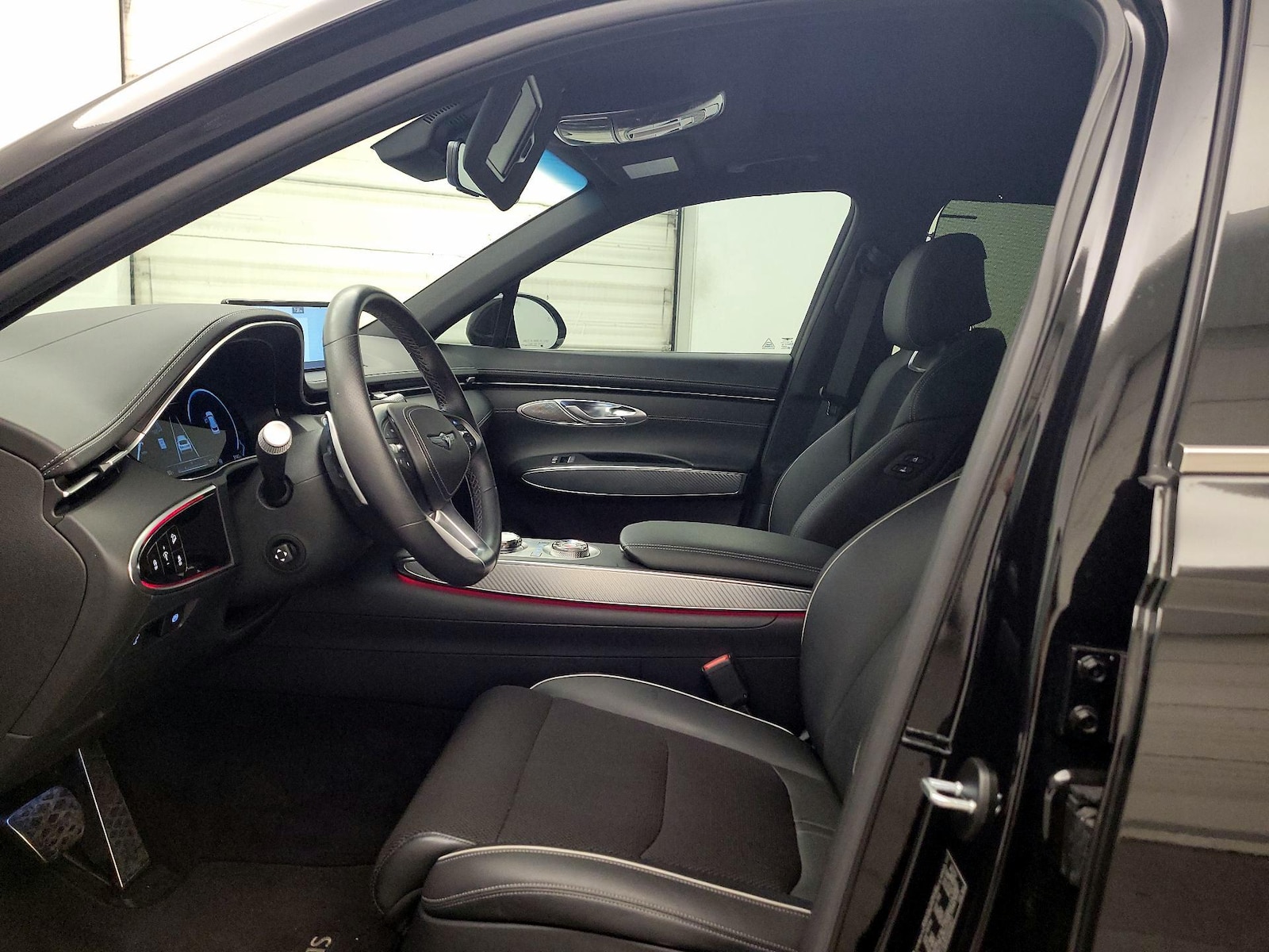 2024 GENESIS GV70 Standard - Photo 21