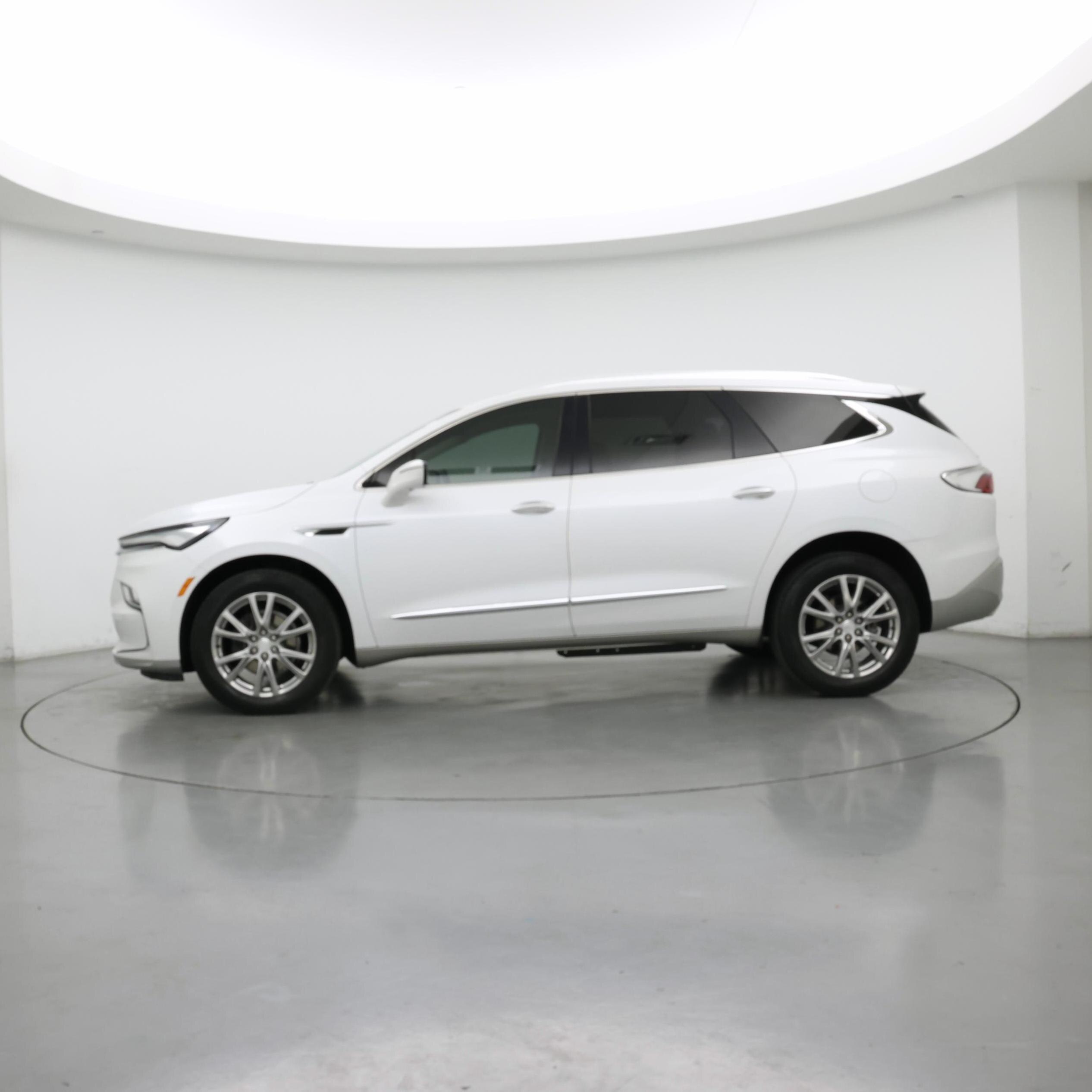 Thumbnail: 2022 Buick Enclave - 3