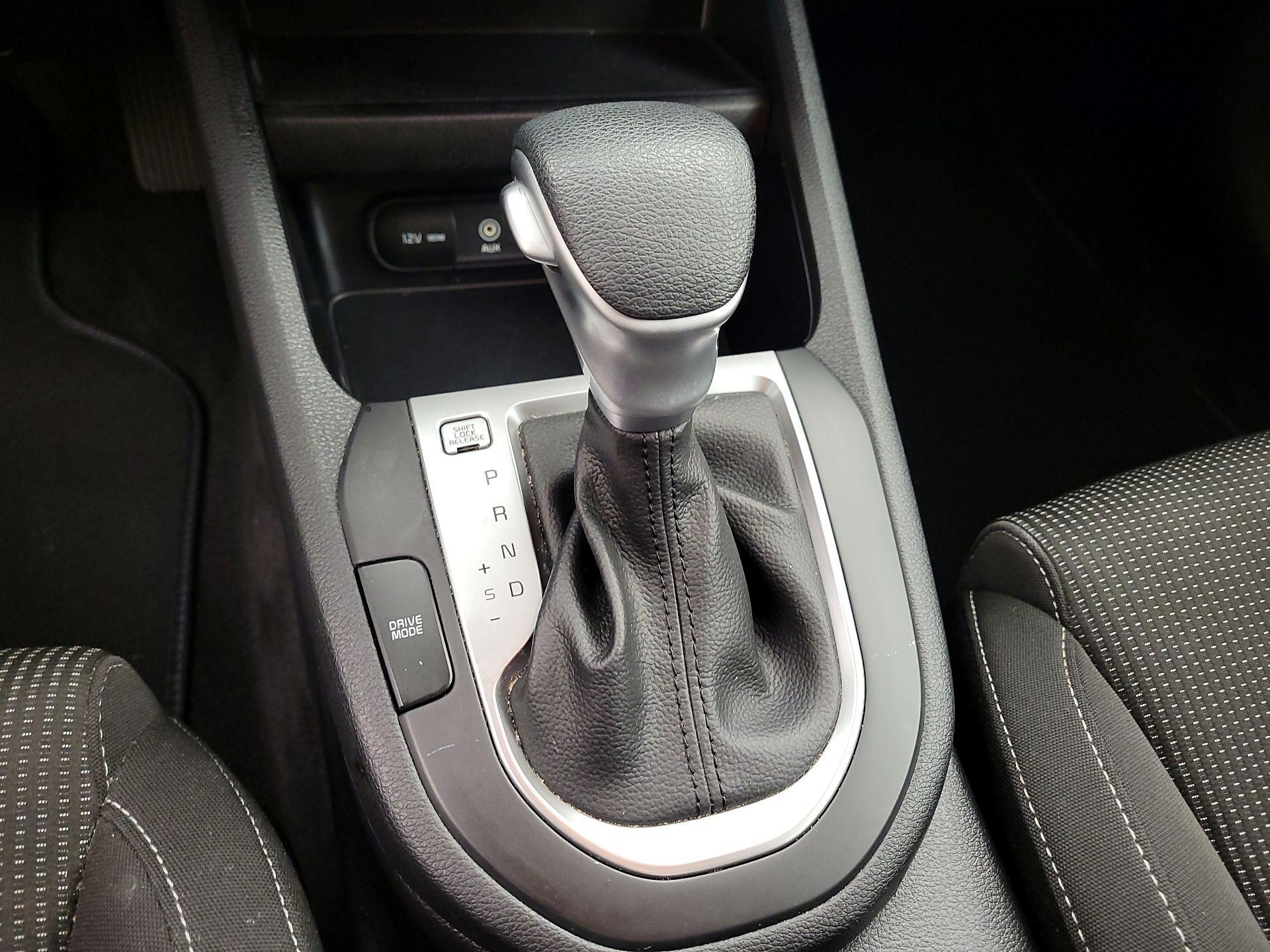 Thumbnail: 2021 Kia Forte - 15