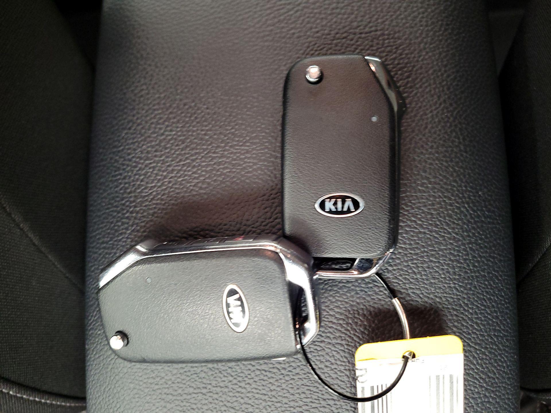 Thumbnail: 2021 Kia Forte - 19