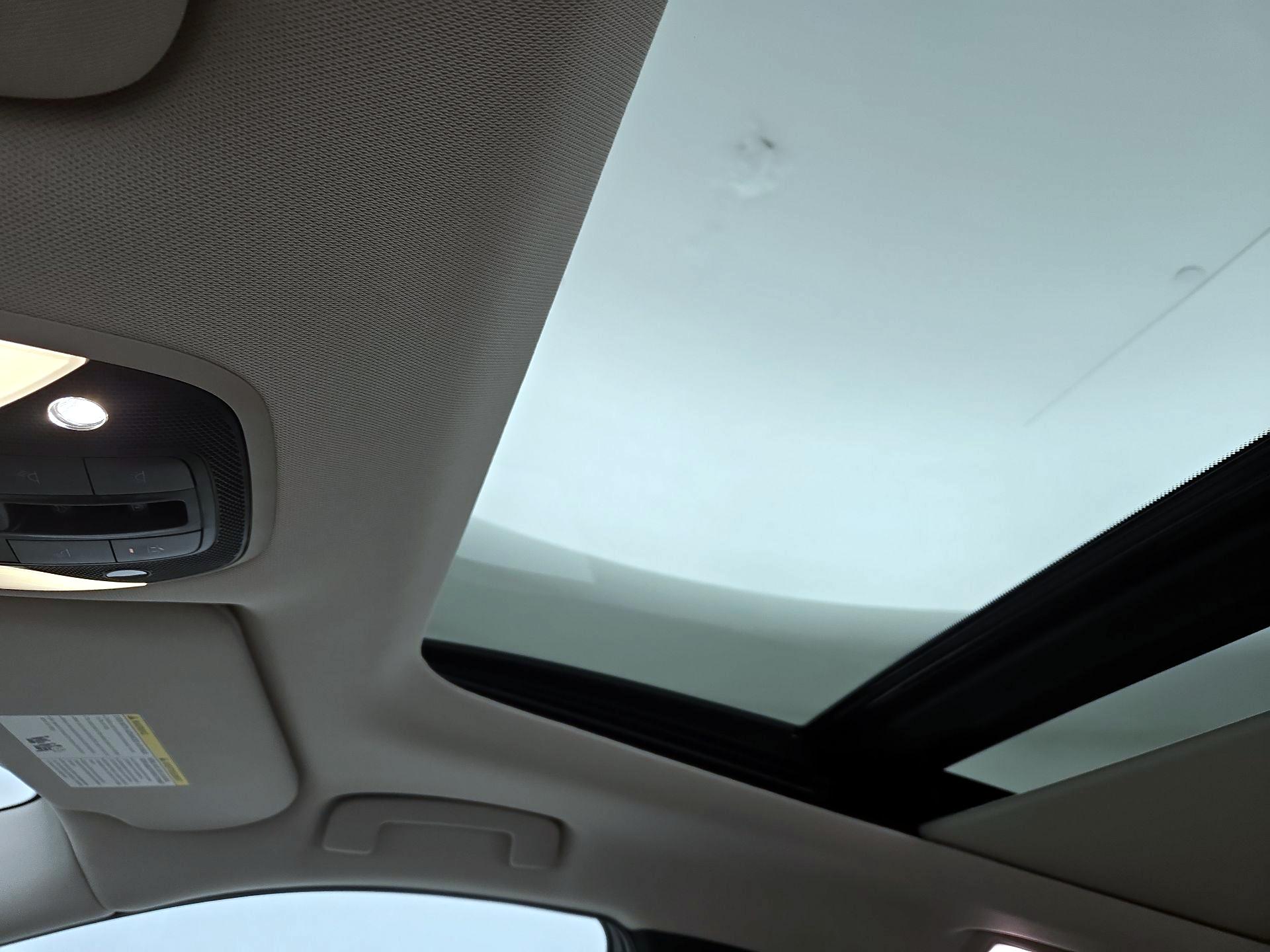 Thumbnail: 2023 INFINITI QX60 - 20