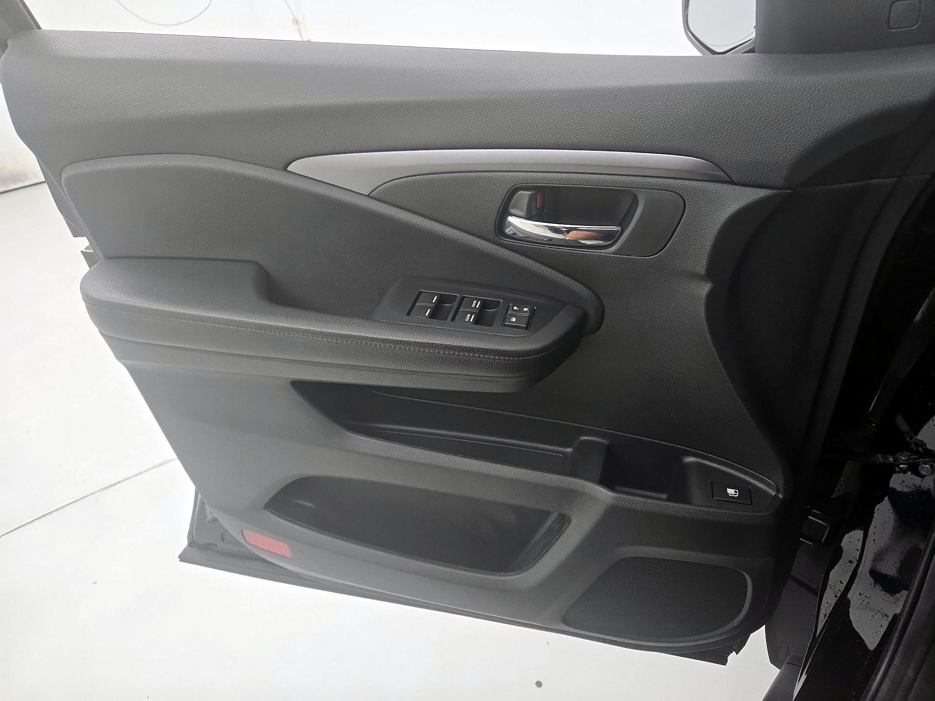 Thumbnail: 2022 Honda Pilot - 12