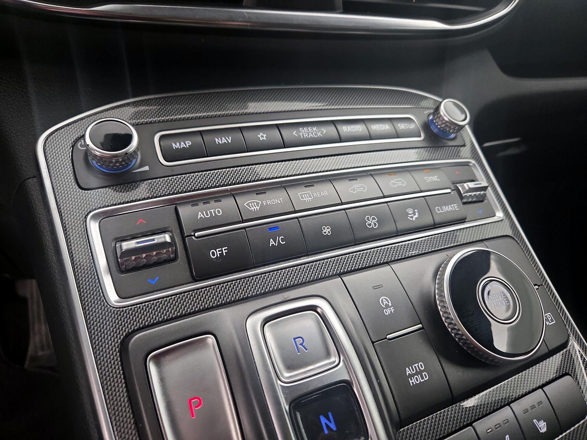 Thumbnail: 2023 Hyundai Santa Fe - 17