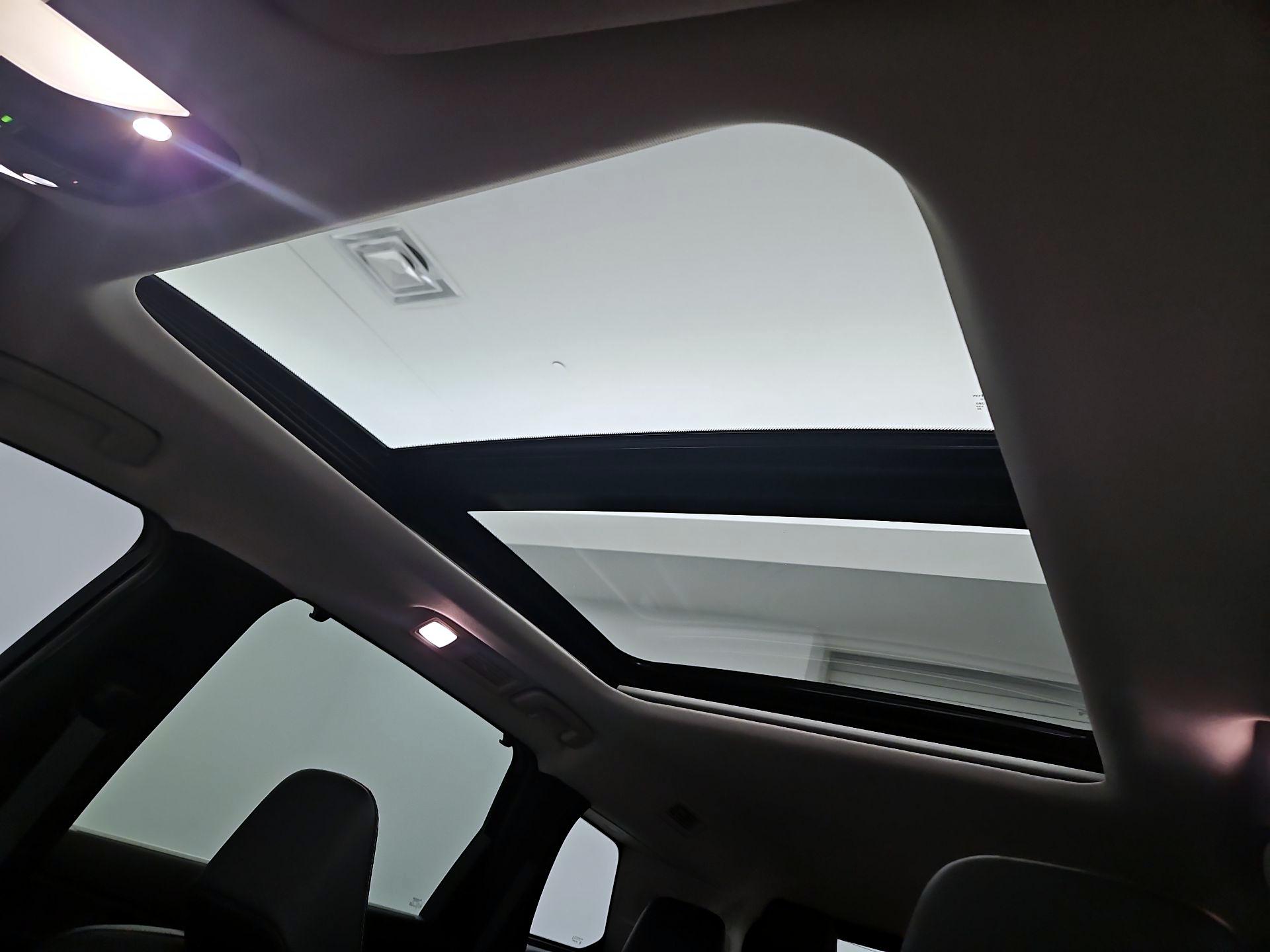 Thumbnail: 2023 INFINITI QX60 - 20