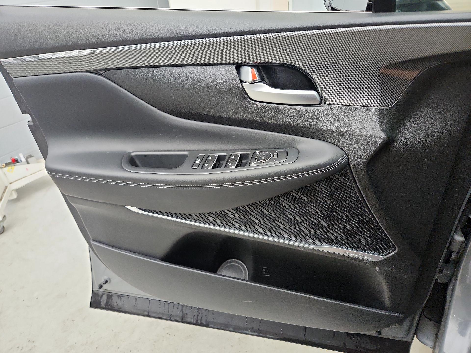Thumbnail: 2022 Hyundai Santa Fe - 12