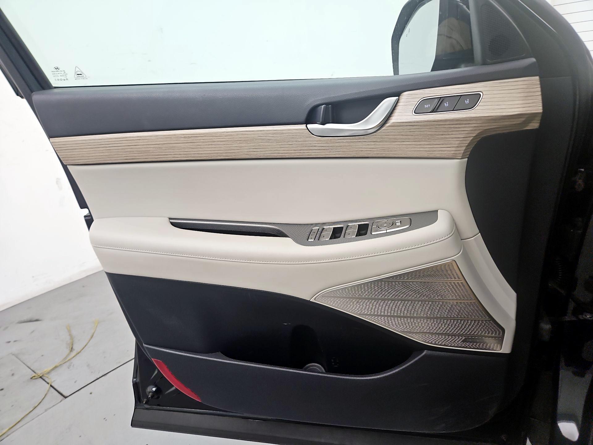 Thumbnail: 2021 Hyundai Palisade - 12