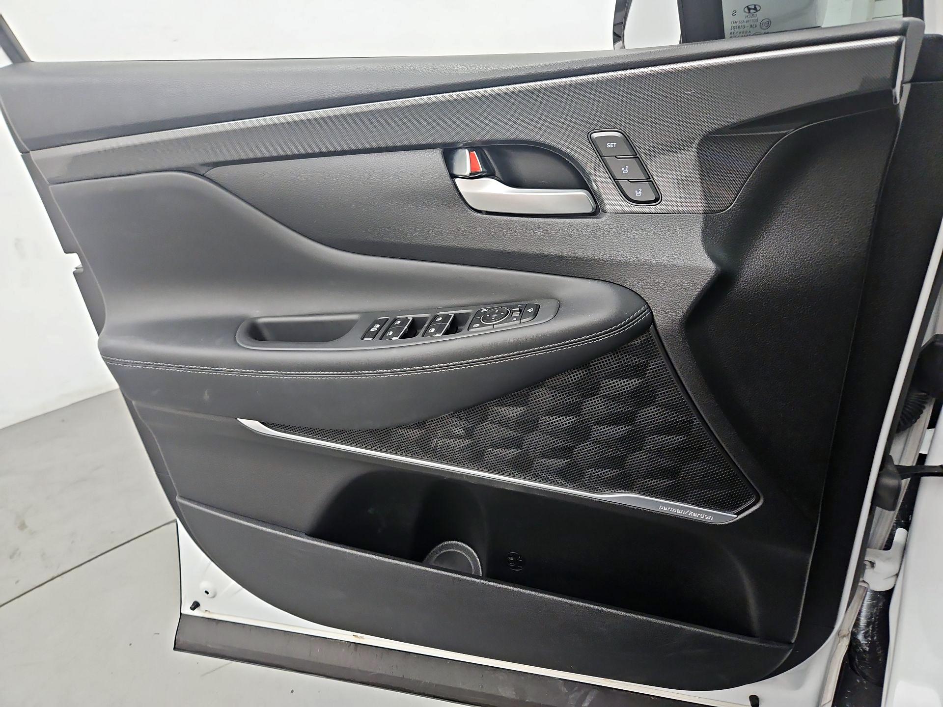 Thumbnail: 2022 Hyundai Santa Fe - 12