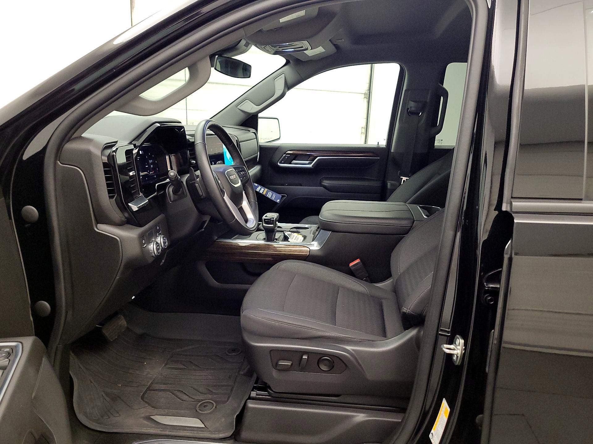 Thumbnail: 2023 GMC Sierra 1500 - 11