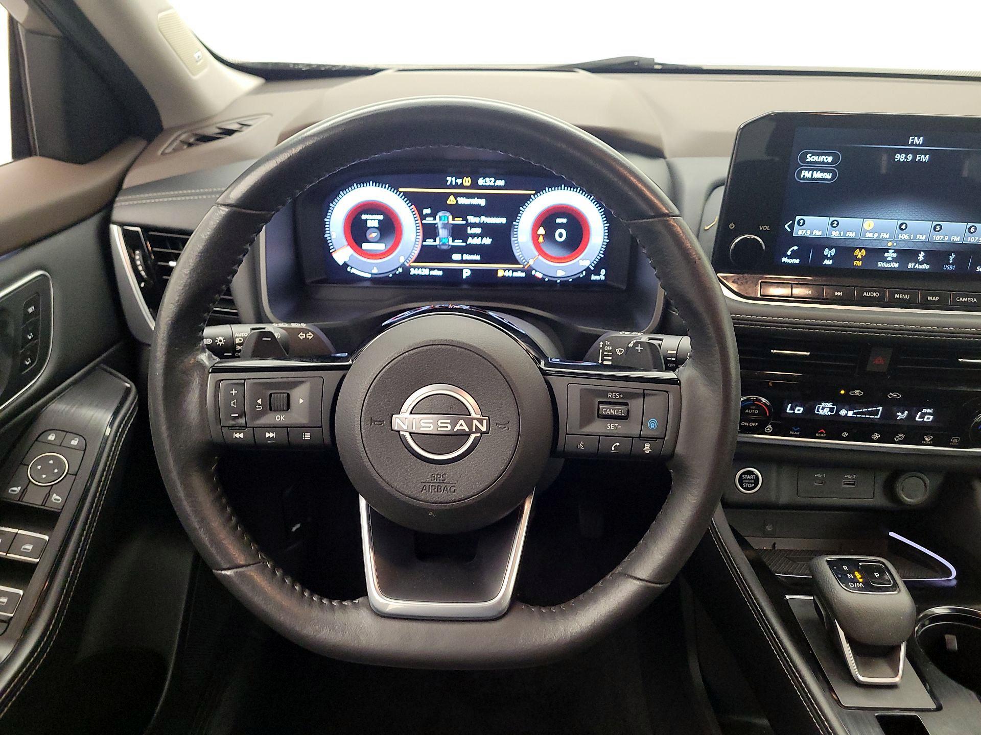 Thumbnail: 2022 Nissan Rogue - 10