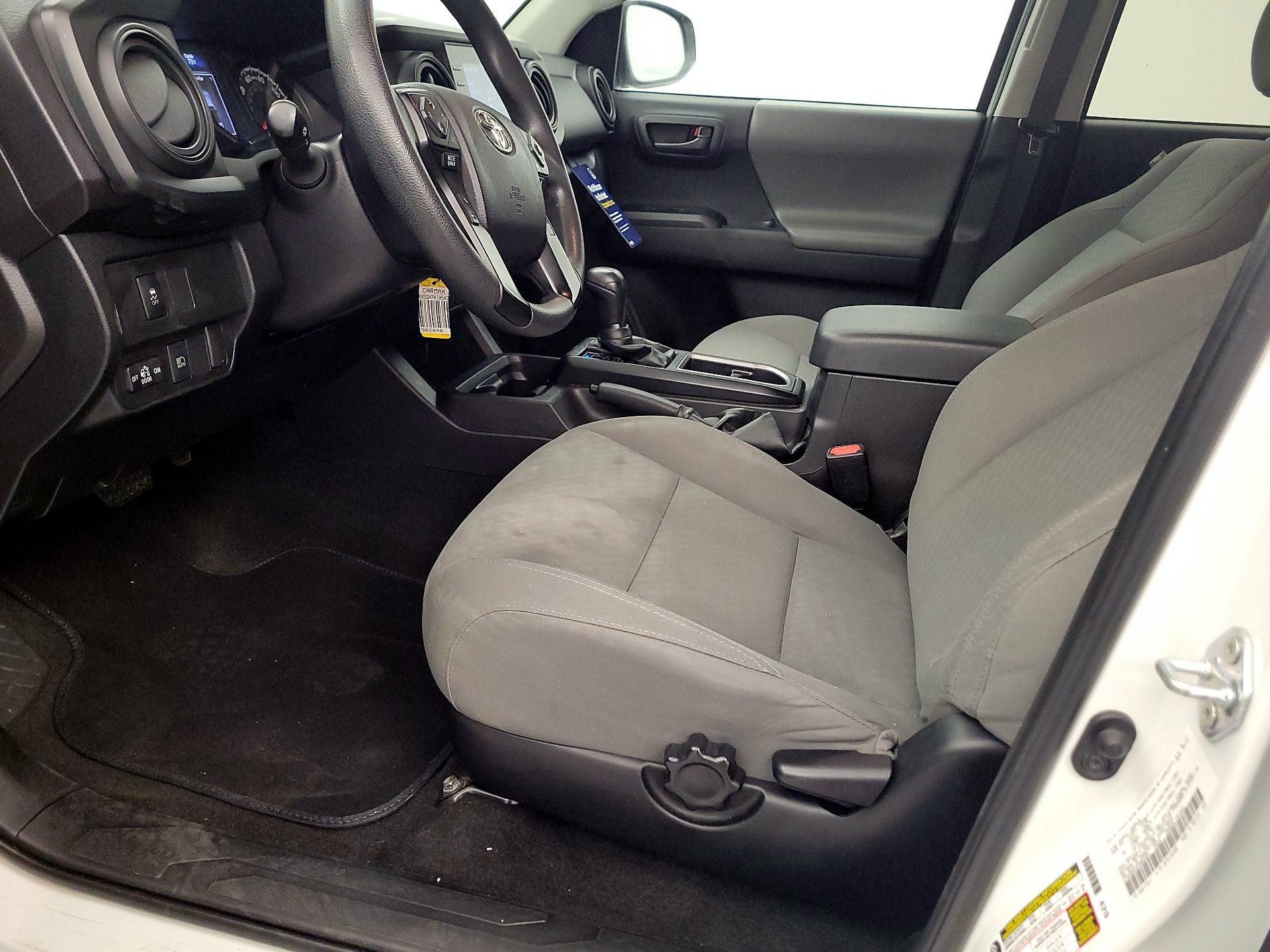 Thumbnail: 2022 Toyota Tacoma - 11