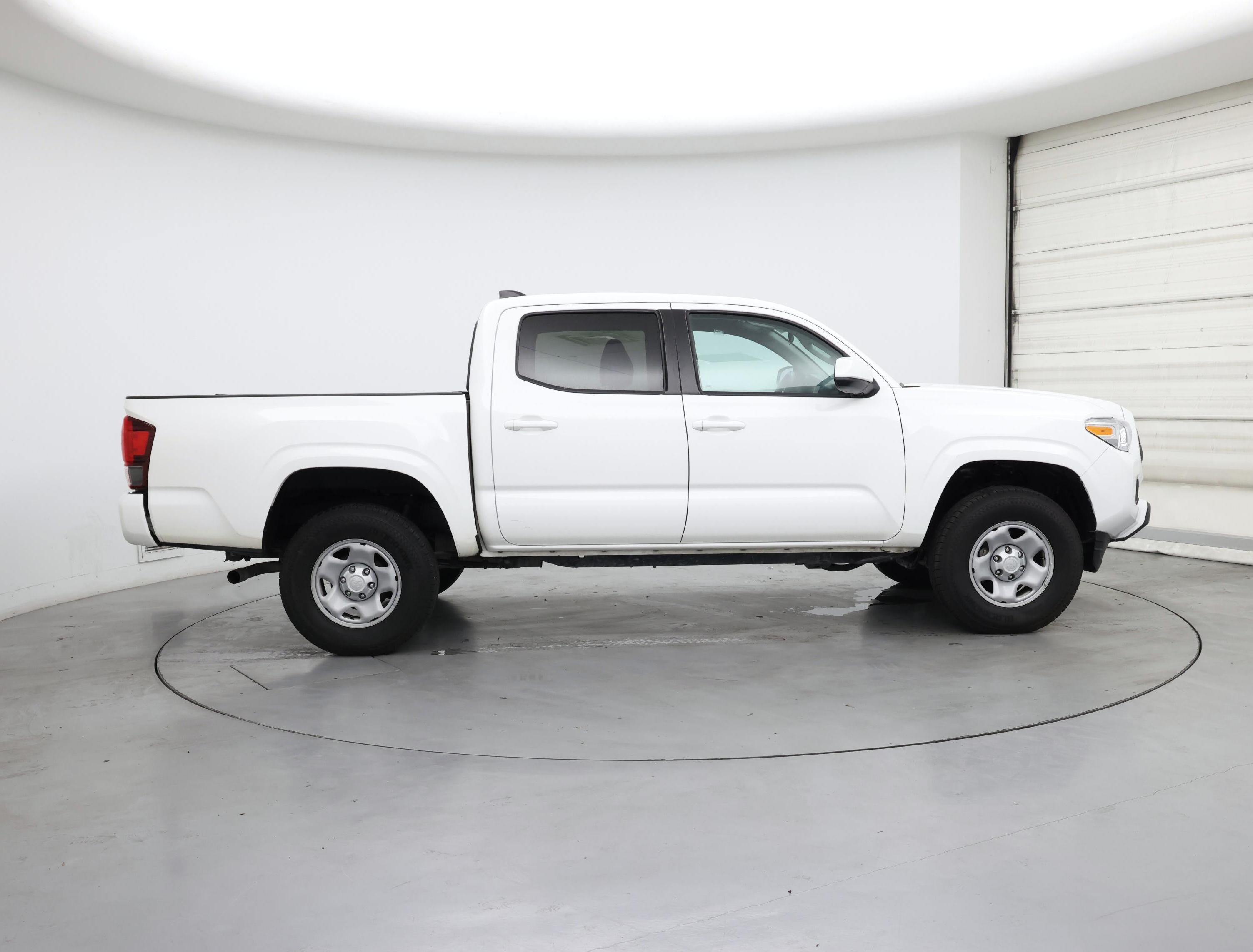 Thumbnail: 2022 Toyota Tacoma - 7