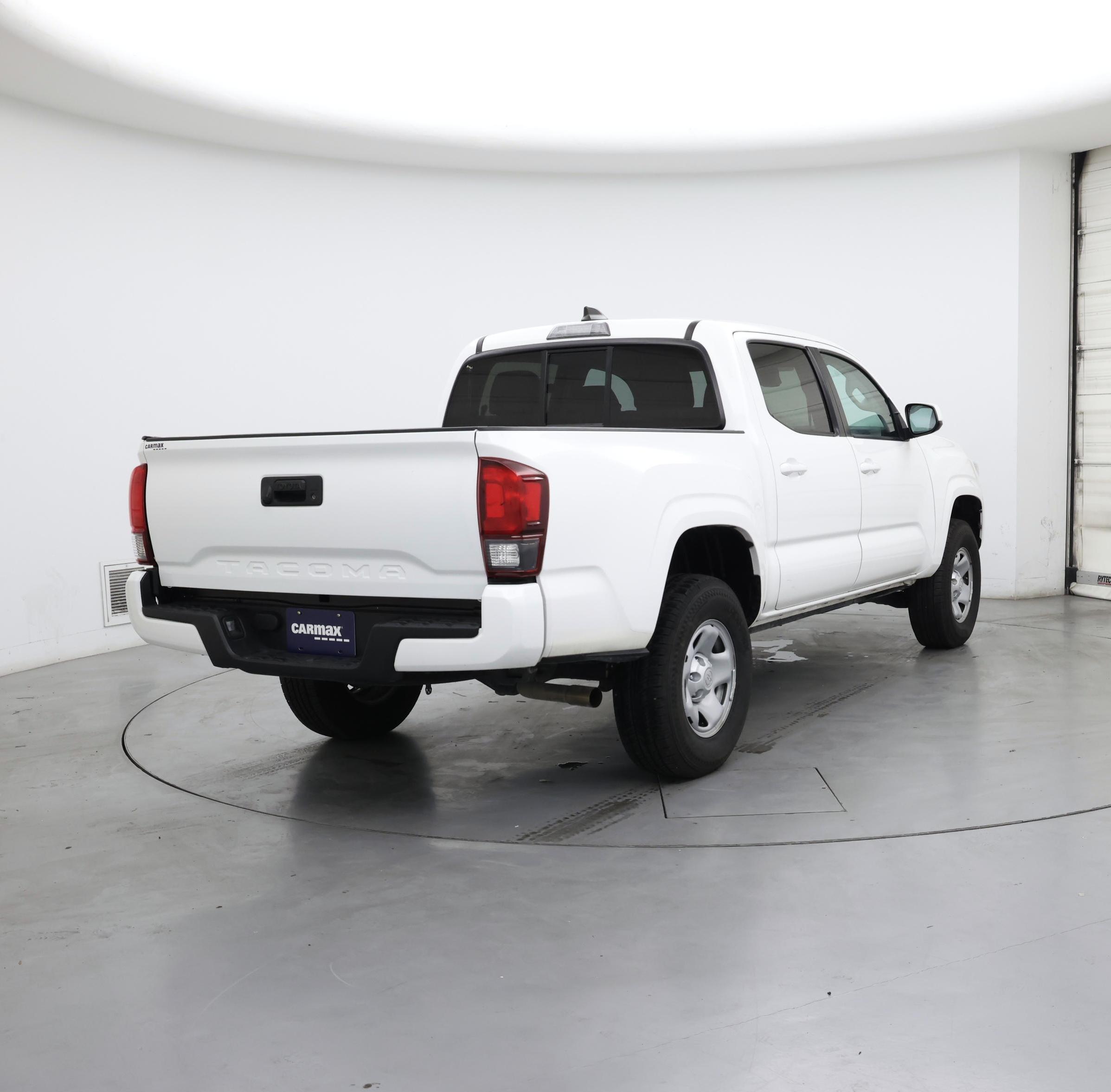 Thumbnail: 2022 Toyota Tacoma - 8