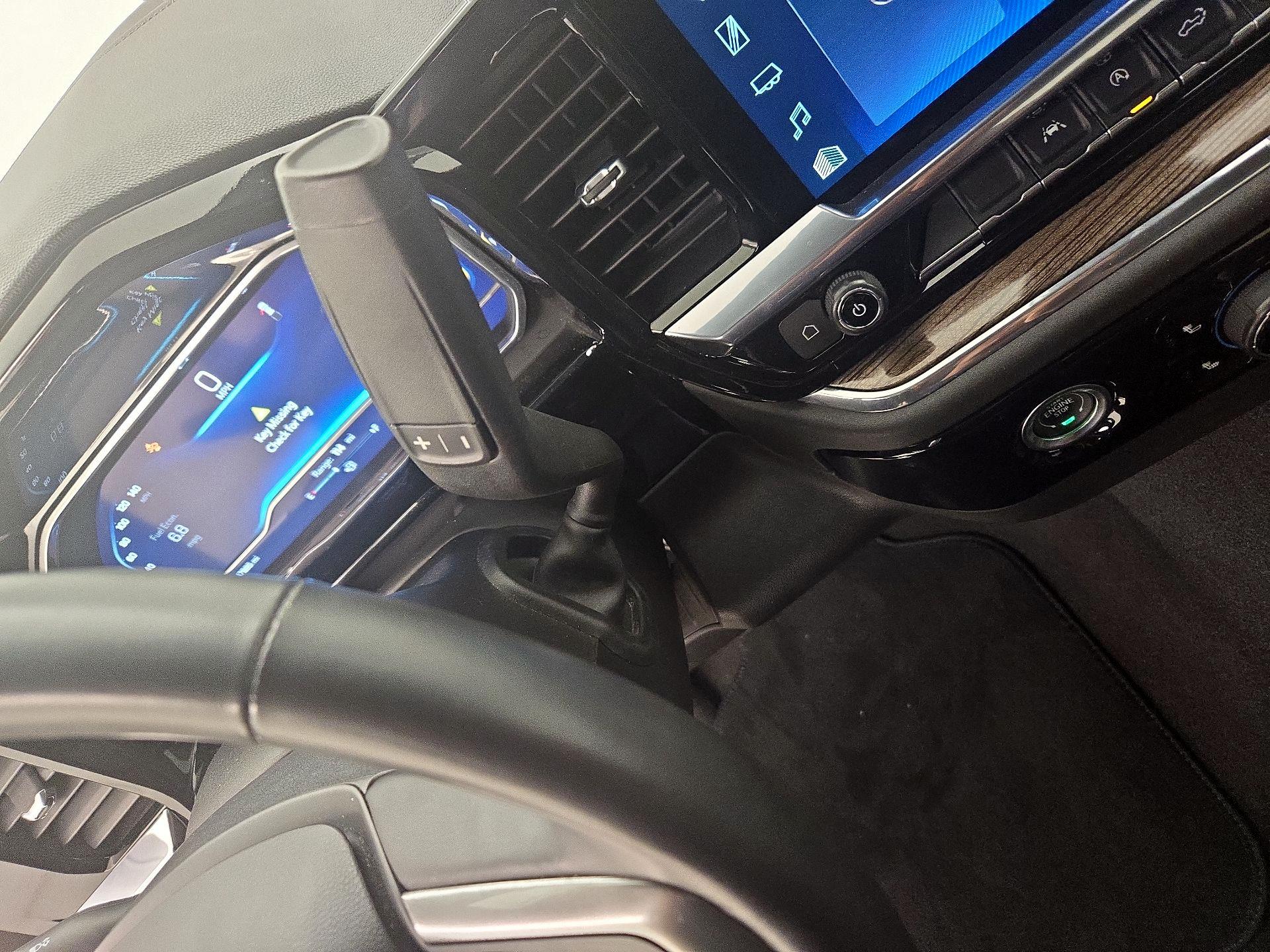 Thumbnail: 2023 Chevrolet Silverado 1500 - 17