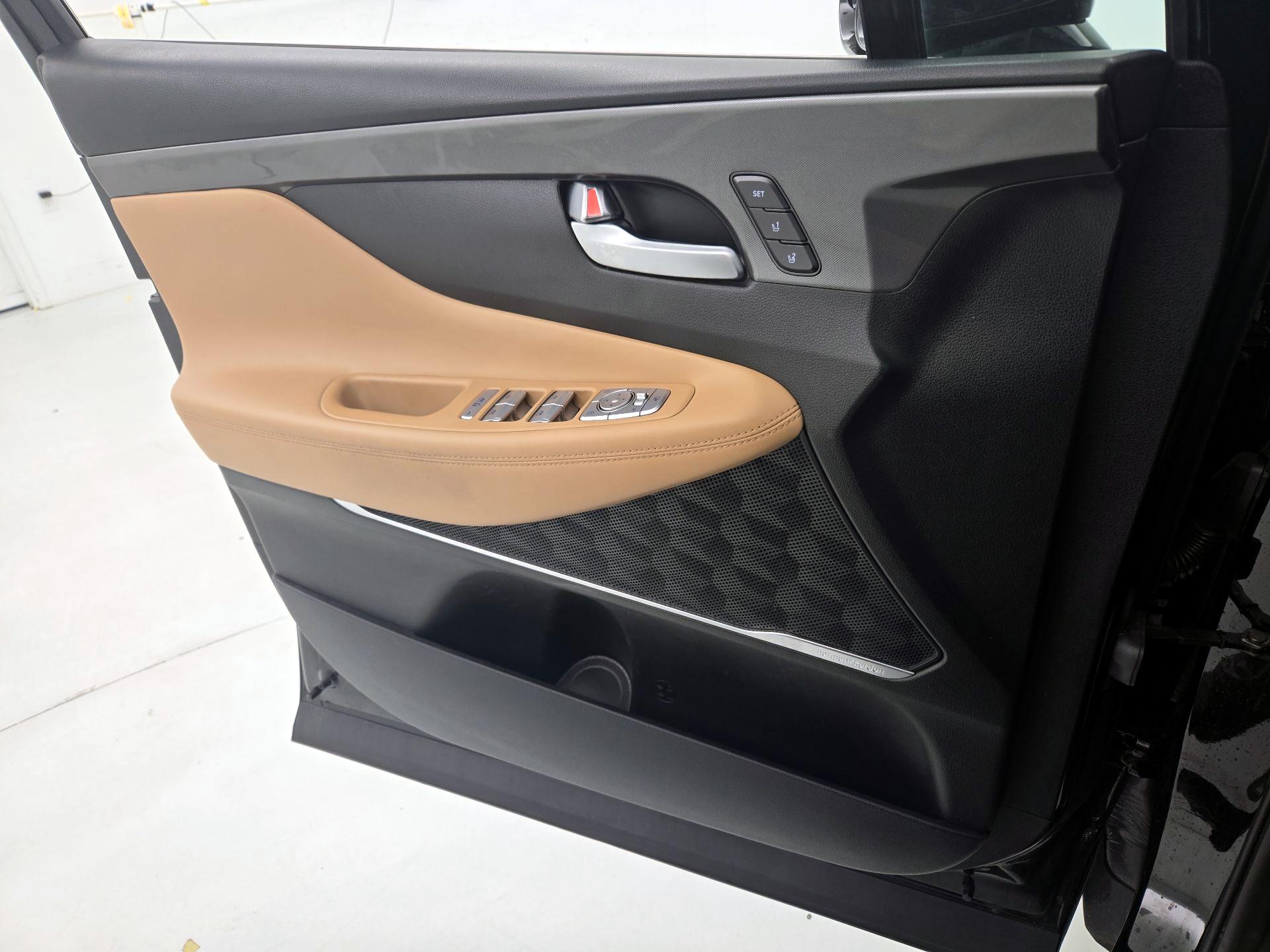 Thumbnail: 2023 Hyundai Santa Fe - 12