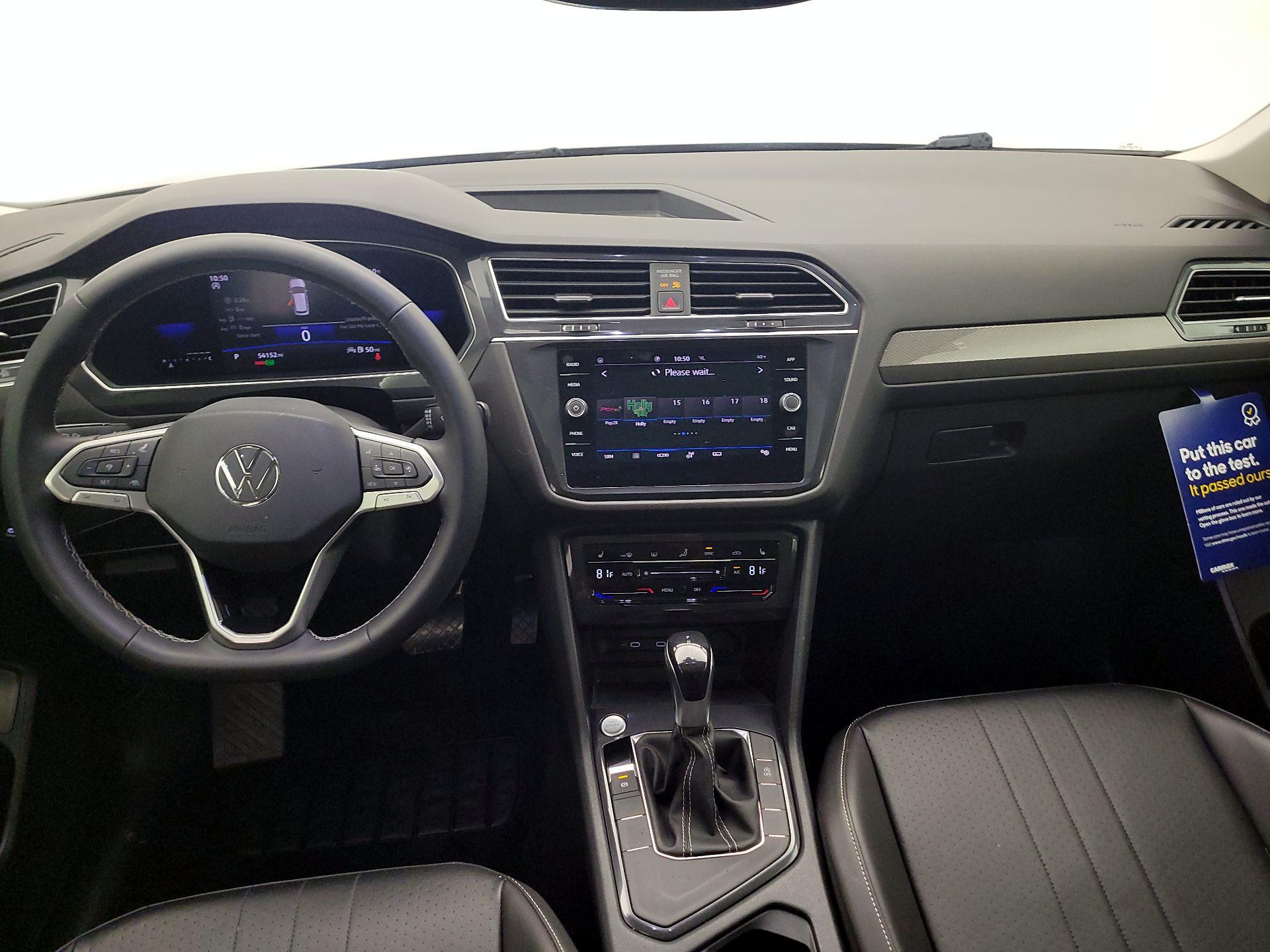 Thumbnail: 2022 Volkswagen Tiguan - 9