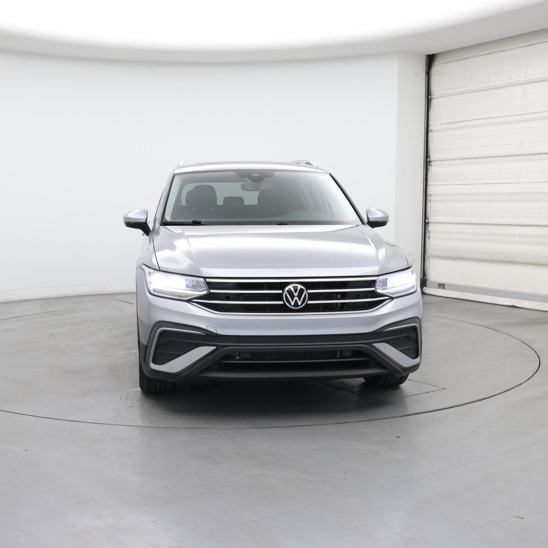 Thumbnail: 2022 Volkswagen Tiguan - 5