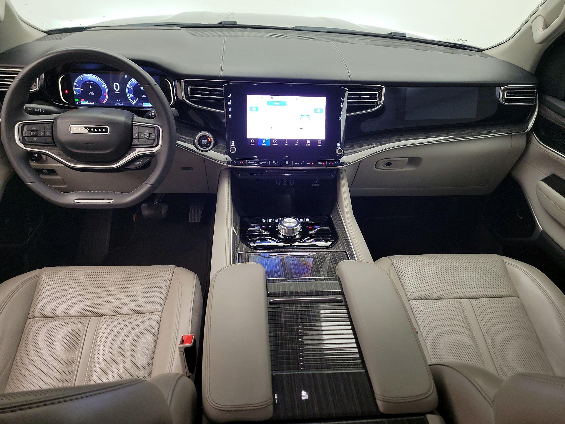 Thumbnail: 2022 Jeep Wagoneer - 9