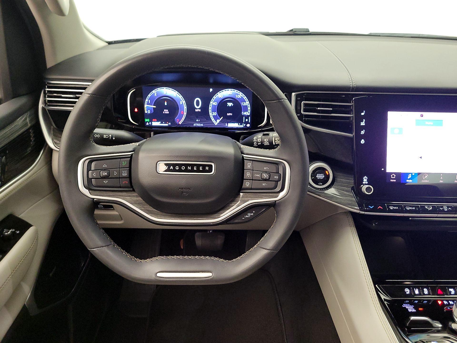 Thumbnail: 2022 Jeep Wagoneer - 10