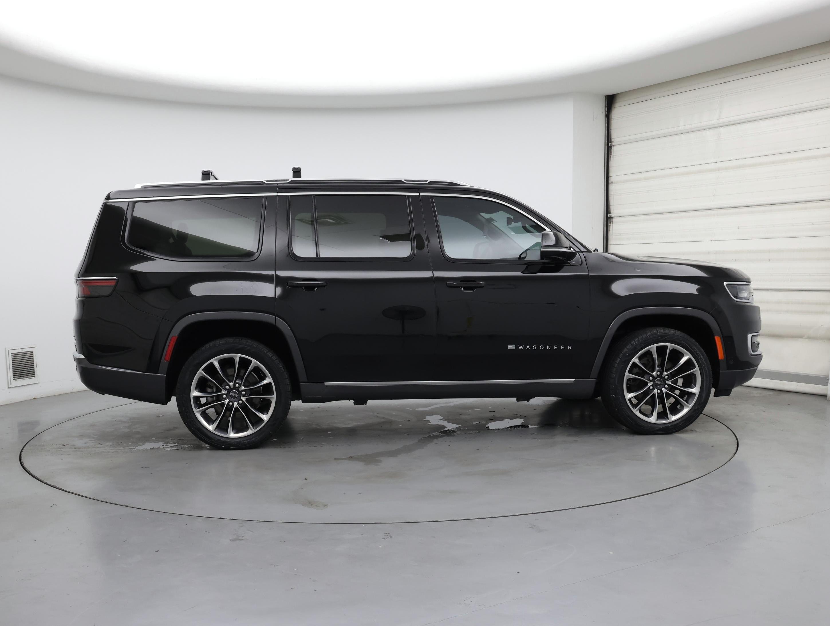 Thumbnail: 2022 Jeep Wagoneer - 7