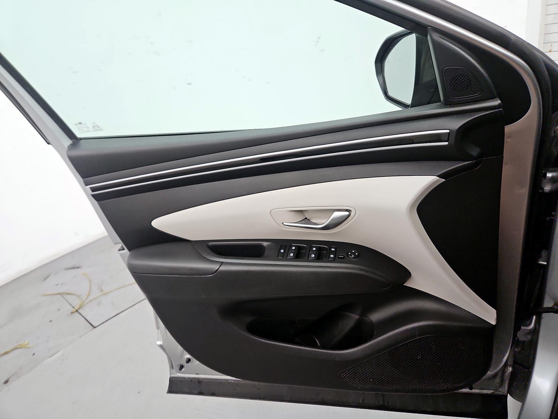 Thumbnail: 2023 Hyundai Tucson - 12