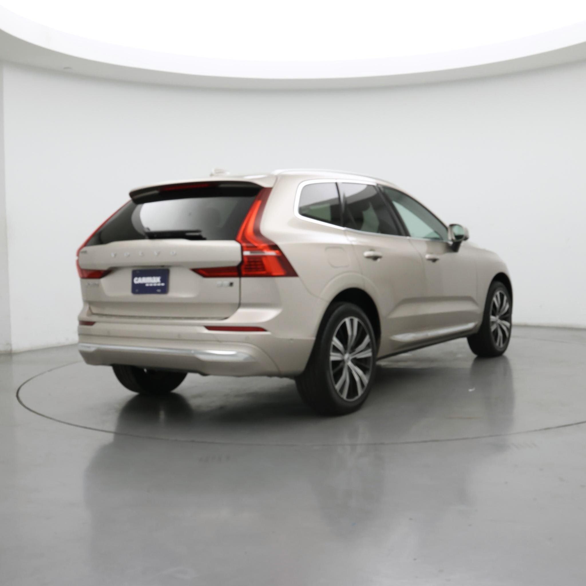 Thumbnail: 2023 Volvo XC60 - 8