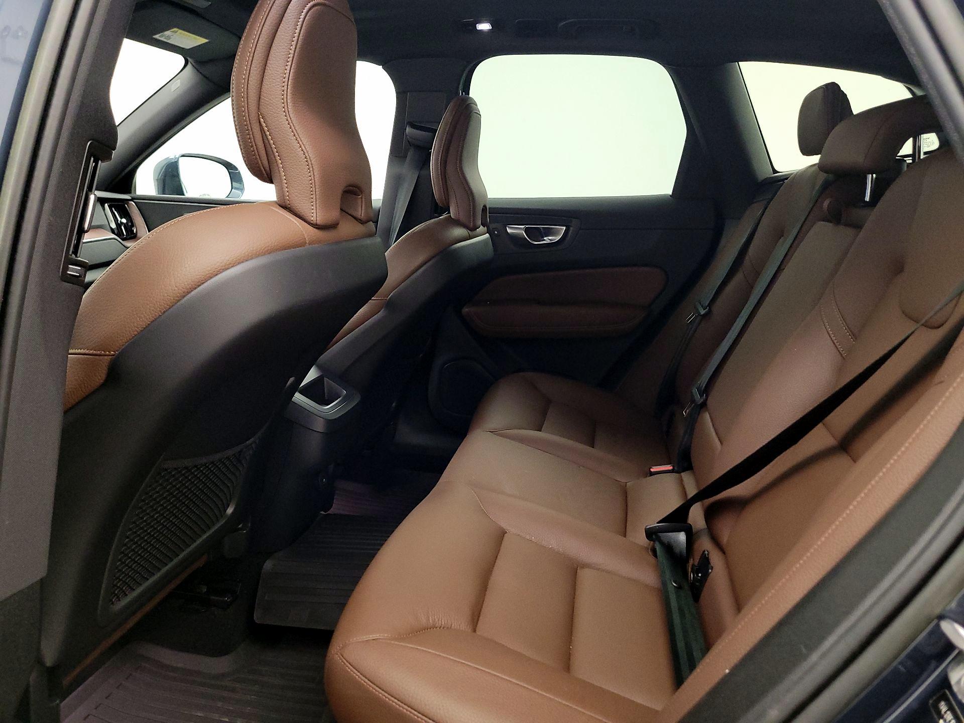 Thumbnail: 2023 Volvo XC60 - 19