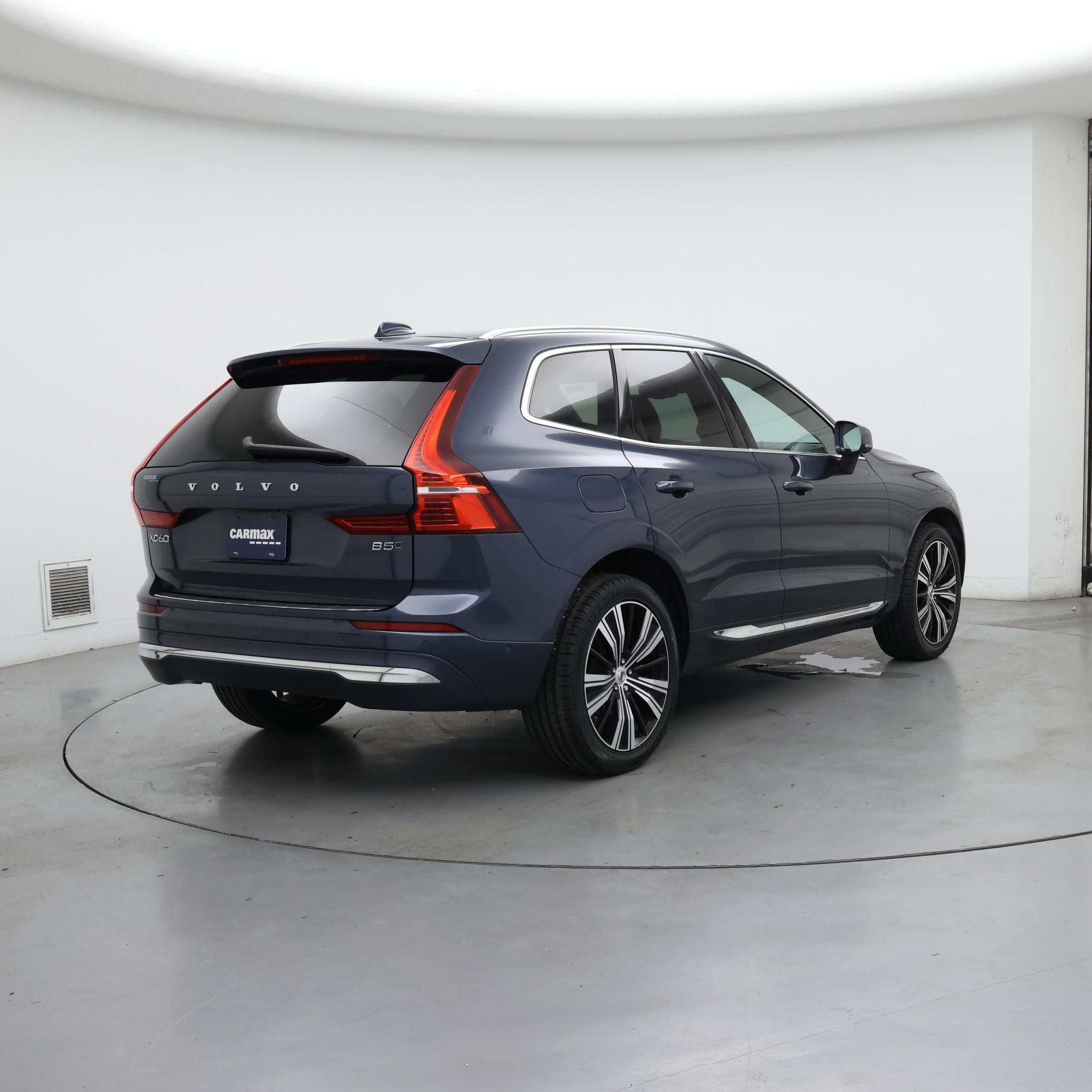 Thumbnail: 2023 Volvo XC60 - 8
