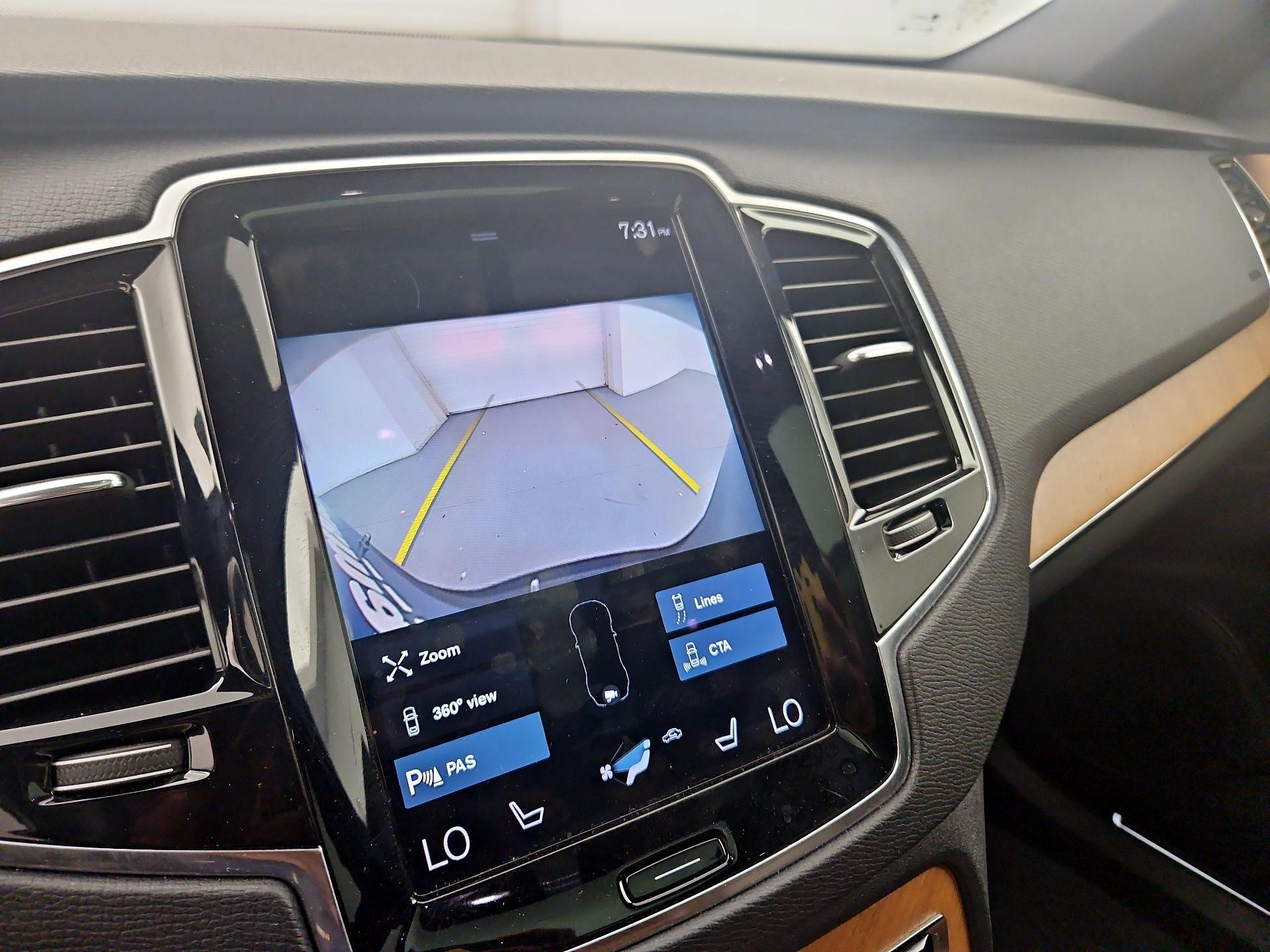 Thumbnail: 2022 Volvo XC90 - 14