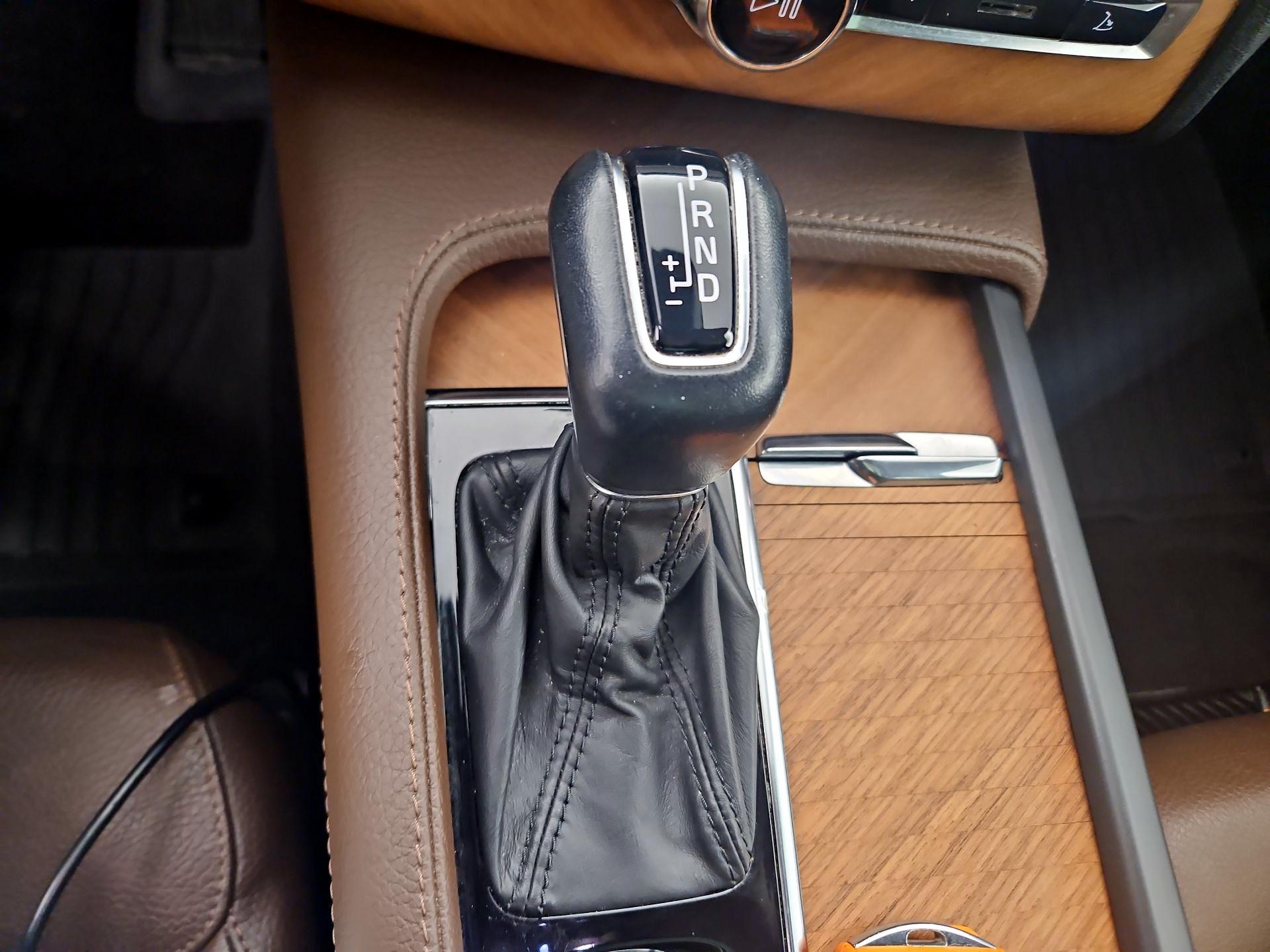 Thumbnail: 2022 Volvo XC90 - 17